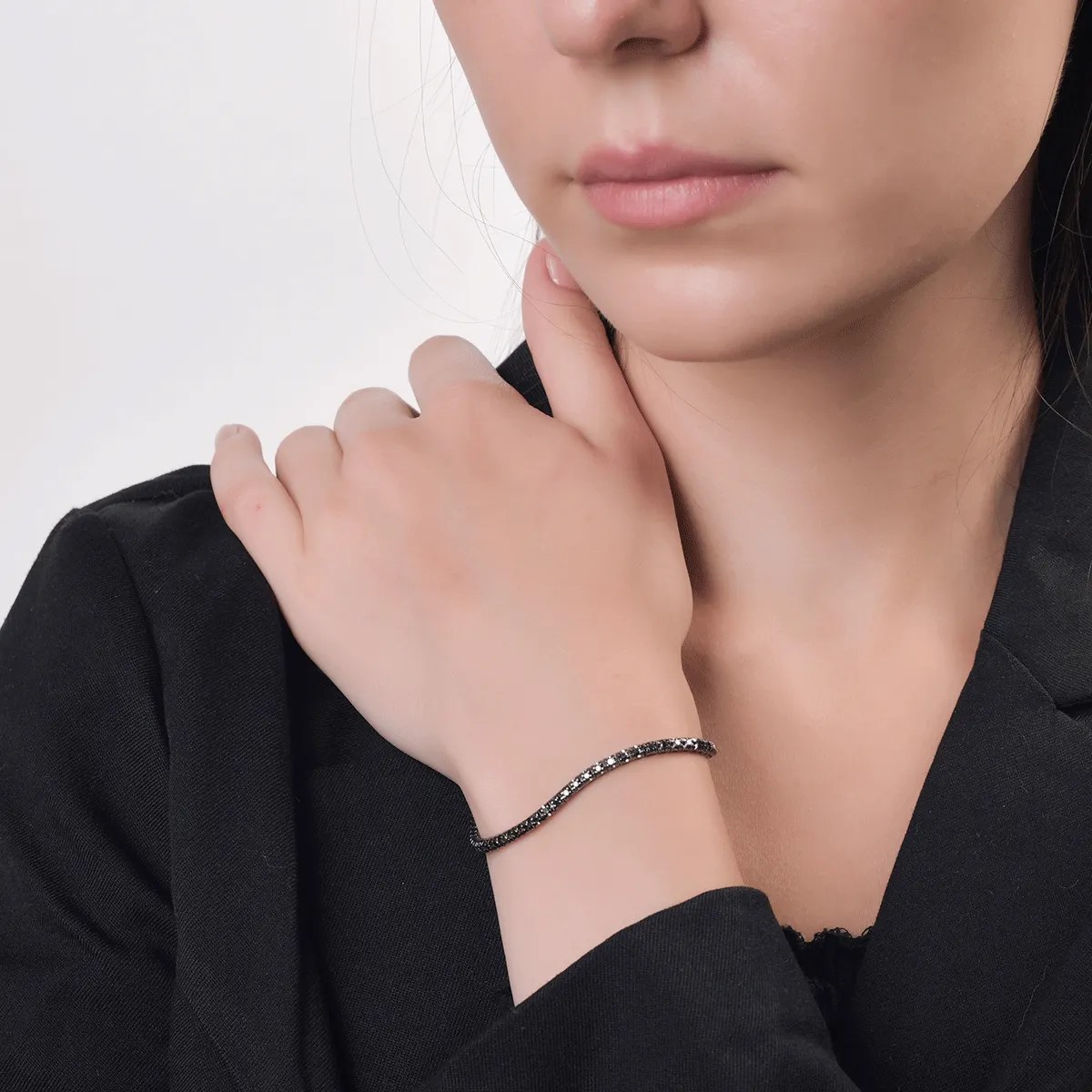 Brățară tennis aur negru cu diamante 3.2ct Brățară tennis aur negru cu diamante 3.2ct