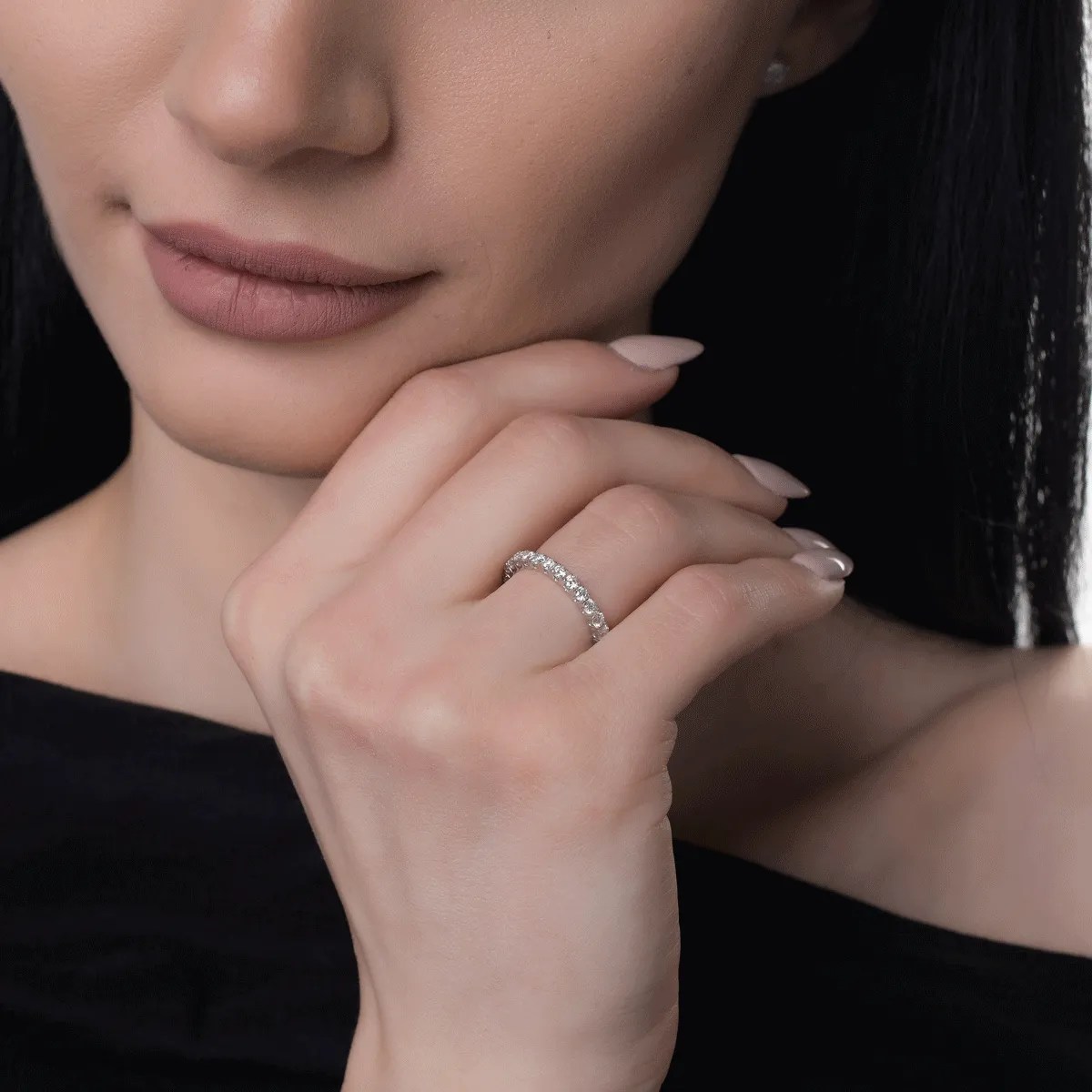 Inel de aur alb cu diamante de 1ct – eleganță Inel de aur alb cu diamante de 1ct - eleganță