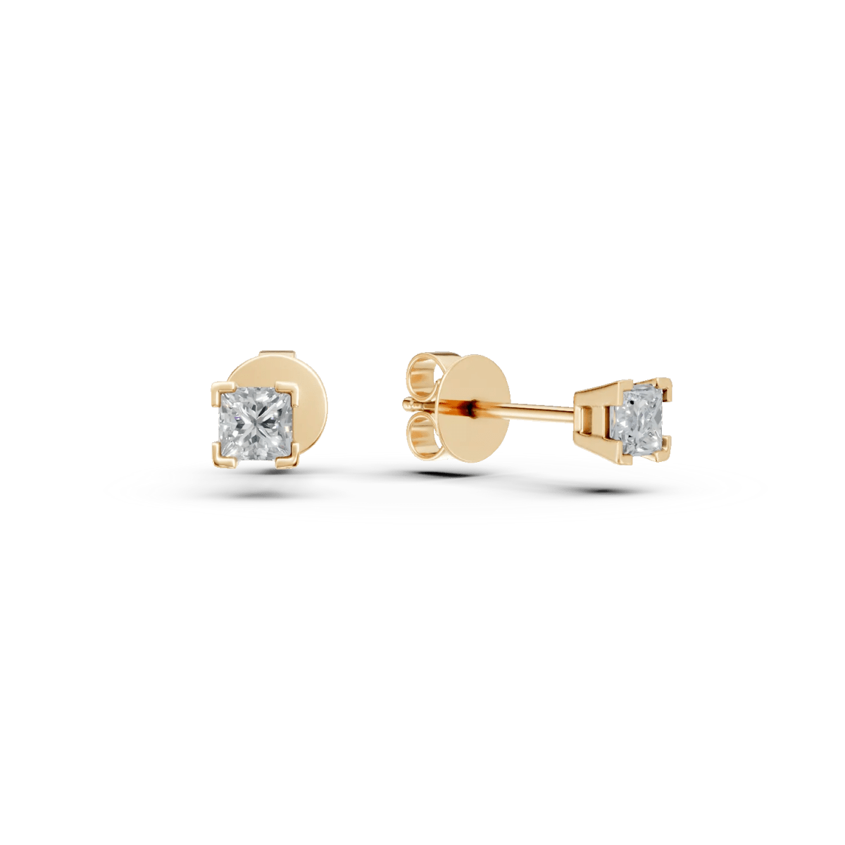 Cercei cu diamante princess de 0.3ct din aur galben Cercei cu diamante princess de 0.3ct din aur galben
