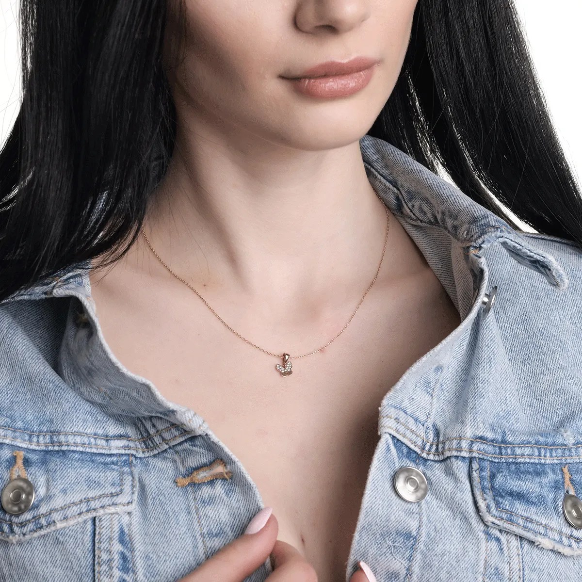 Pandantiv din aur roz în formă de fluture Pandantiv din aur roz în formă de fluture