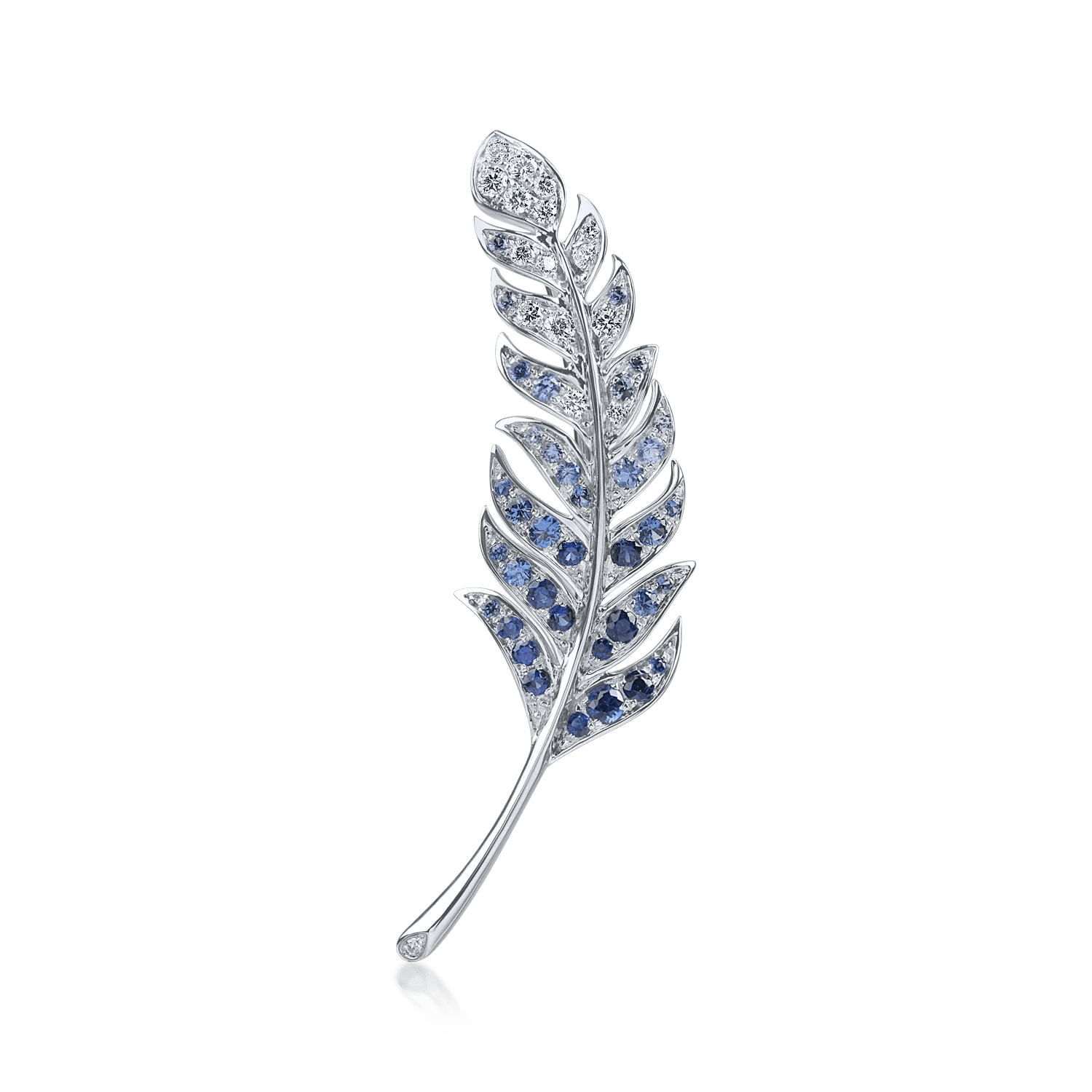 Brosă pană din aur alb cu diamante de 0.23ct și safire de 0.76ct Brosă pană din aur alb cu diamante de 0.23ct și safire de 0.76ct