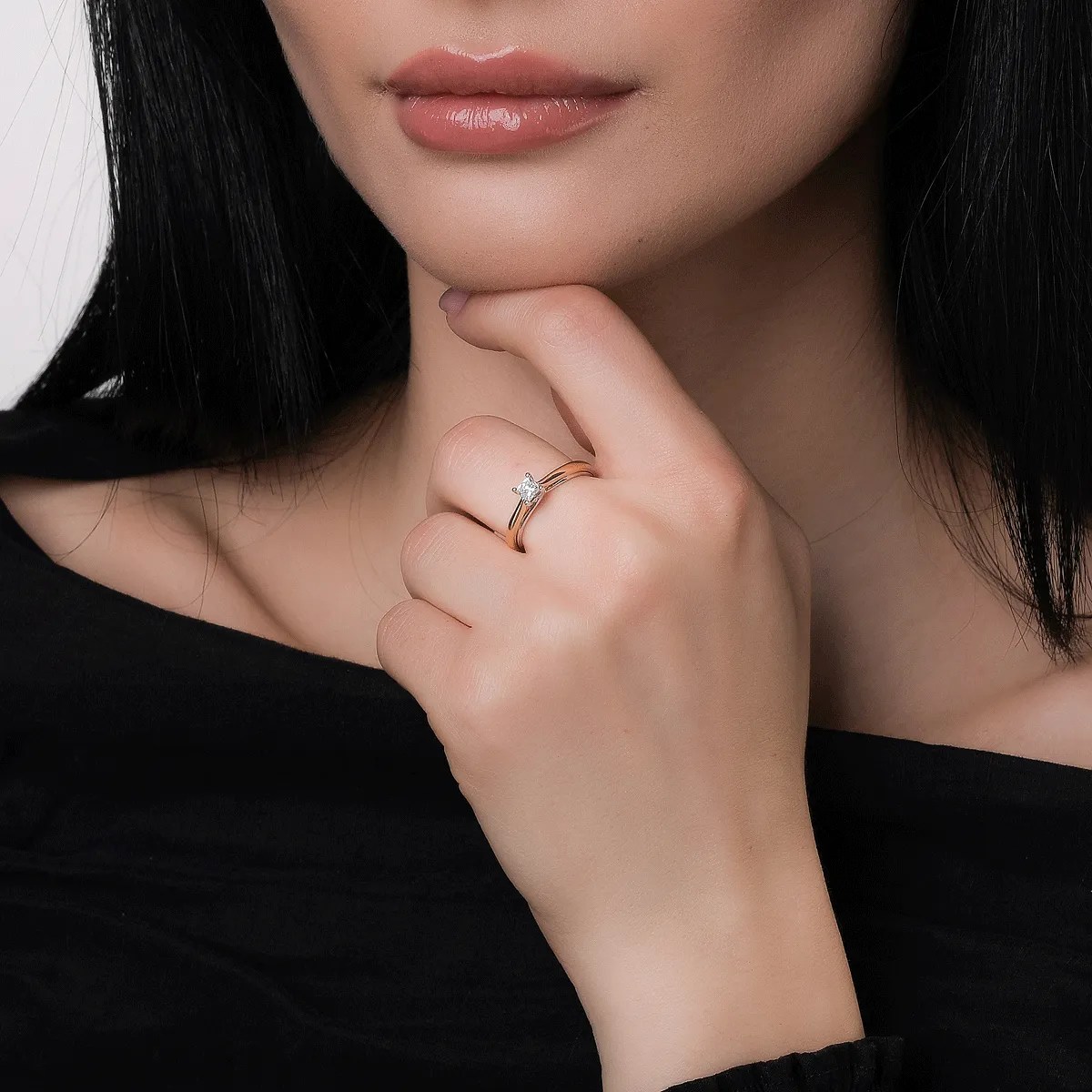 Inel logodnă aur alb-galben cu diamant 0.2ct Inel logodnă aur alb-galben cu diamant 0.2ct