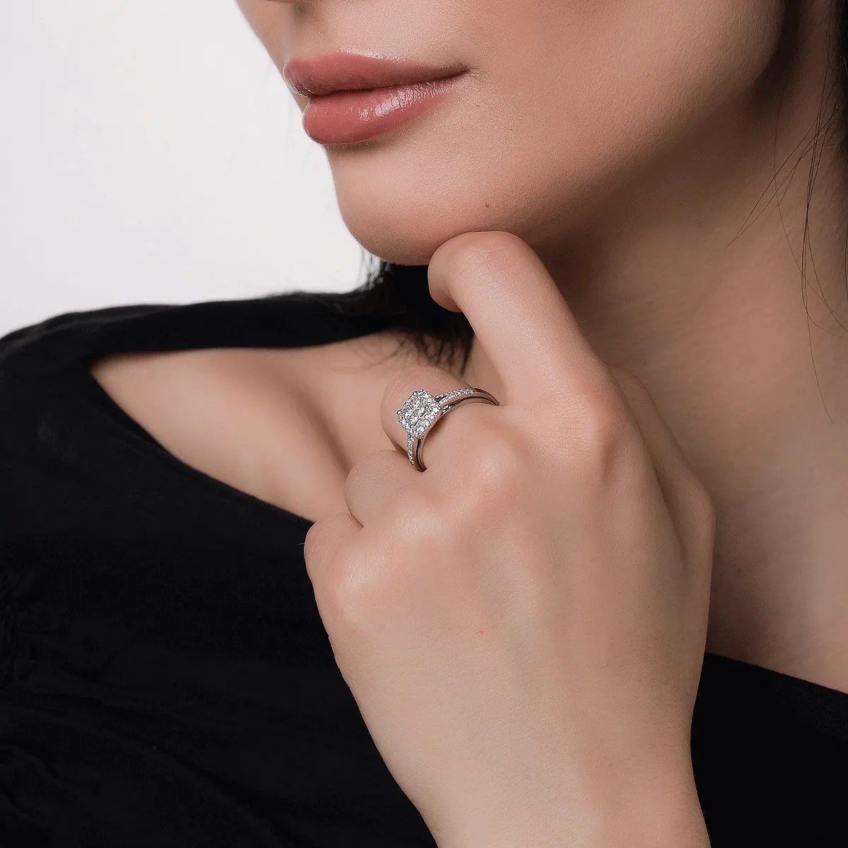 Inel de logodnă din aur alb cu diamante princess Inel de logodnă din aur alb cu diamante princess