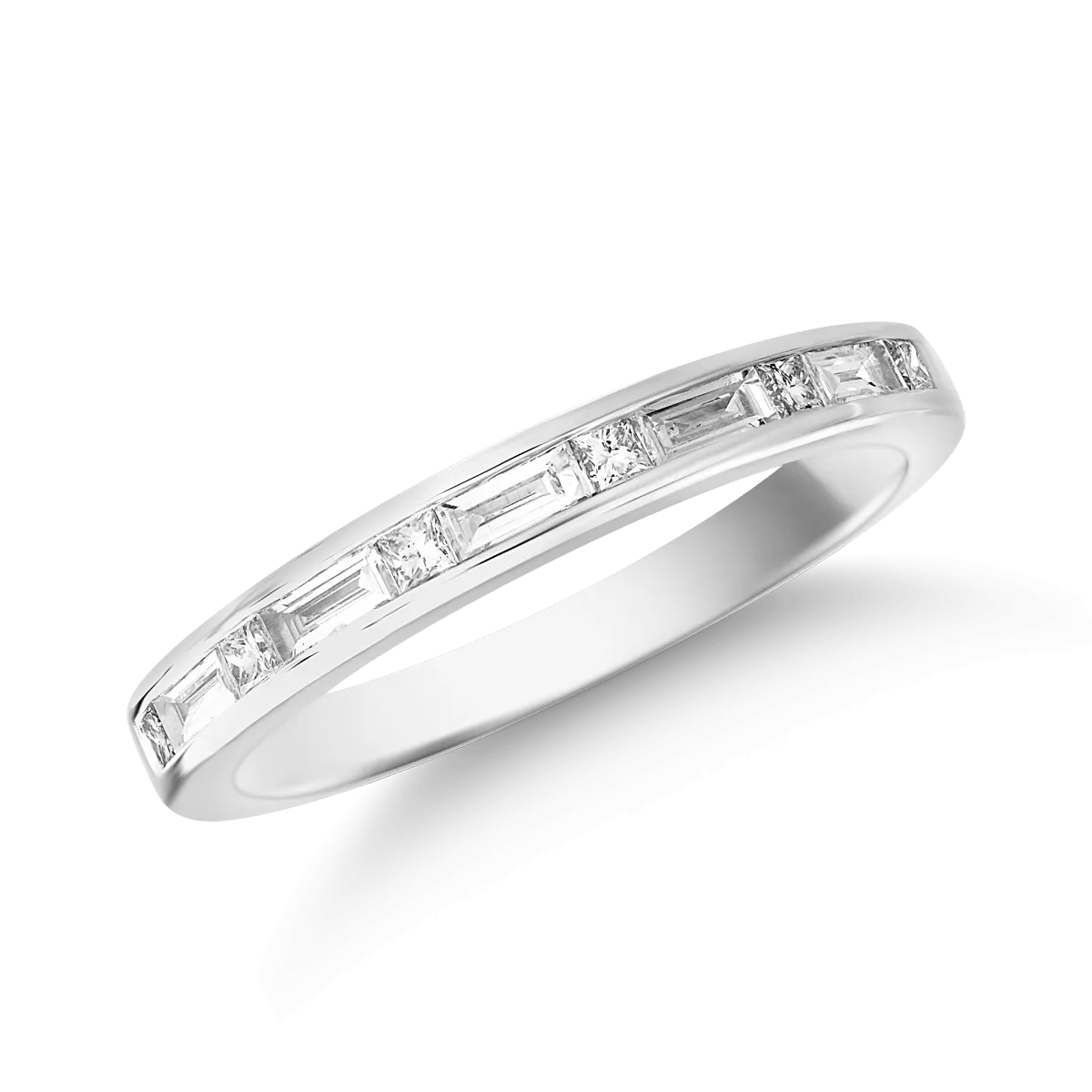 Inel din aur alb cu diamante baguette și princess 0.3ct Inel din aur alb cu diamante baguette și princess 0.3ct
