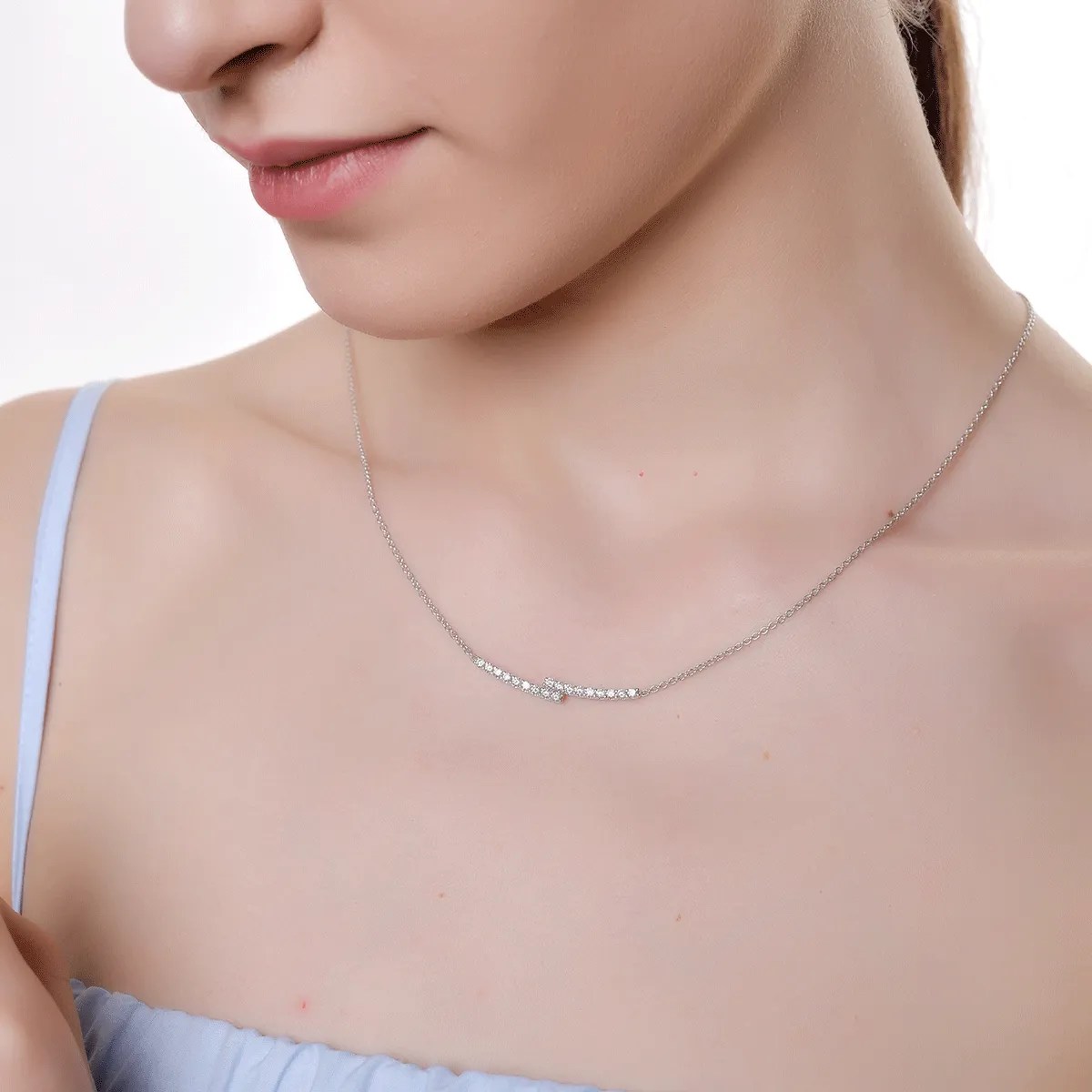 Lanț aur alb și diamante 0.5ct elegant Lanț aur alb și diamante 0.5ct elegant