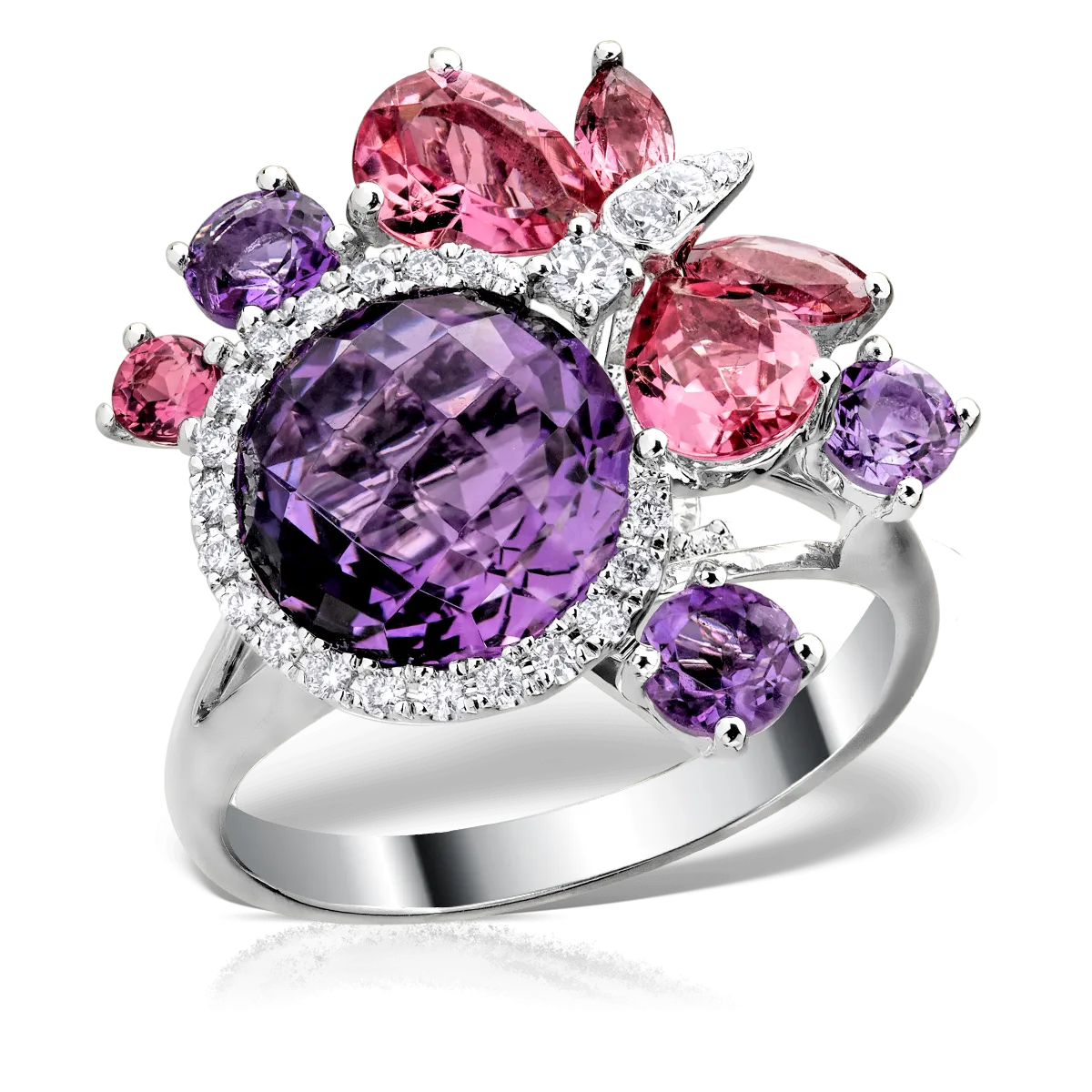 Inel din aur alb cu pietre de 7.33ct Inel din aur alb cu pietre de 7.33ct
