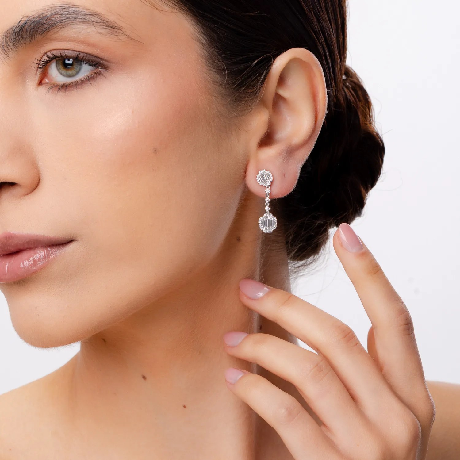 Cercei din aur alb cu diamante – Teilor Cercei din aur alb cu diamante – Teilor