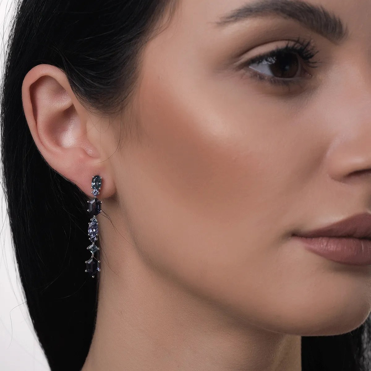 Cercei aur alb cu pietre semiprețioase 6.1ct Cercei aur alb cu pietre semiprețioase 6.1ct