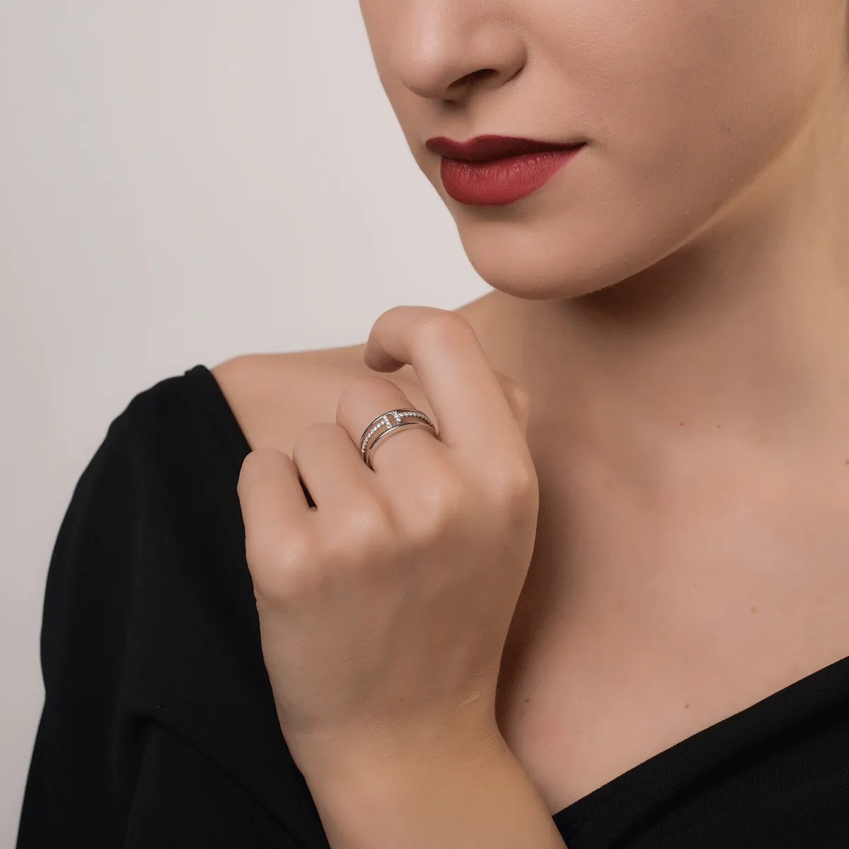 Inel din aur alb cu diamante | bijuteriile teilor Inel din aur alb cu diamante | bijuteriile teilor