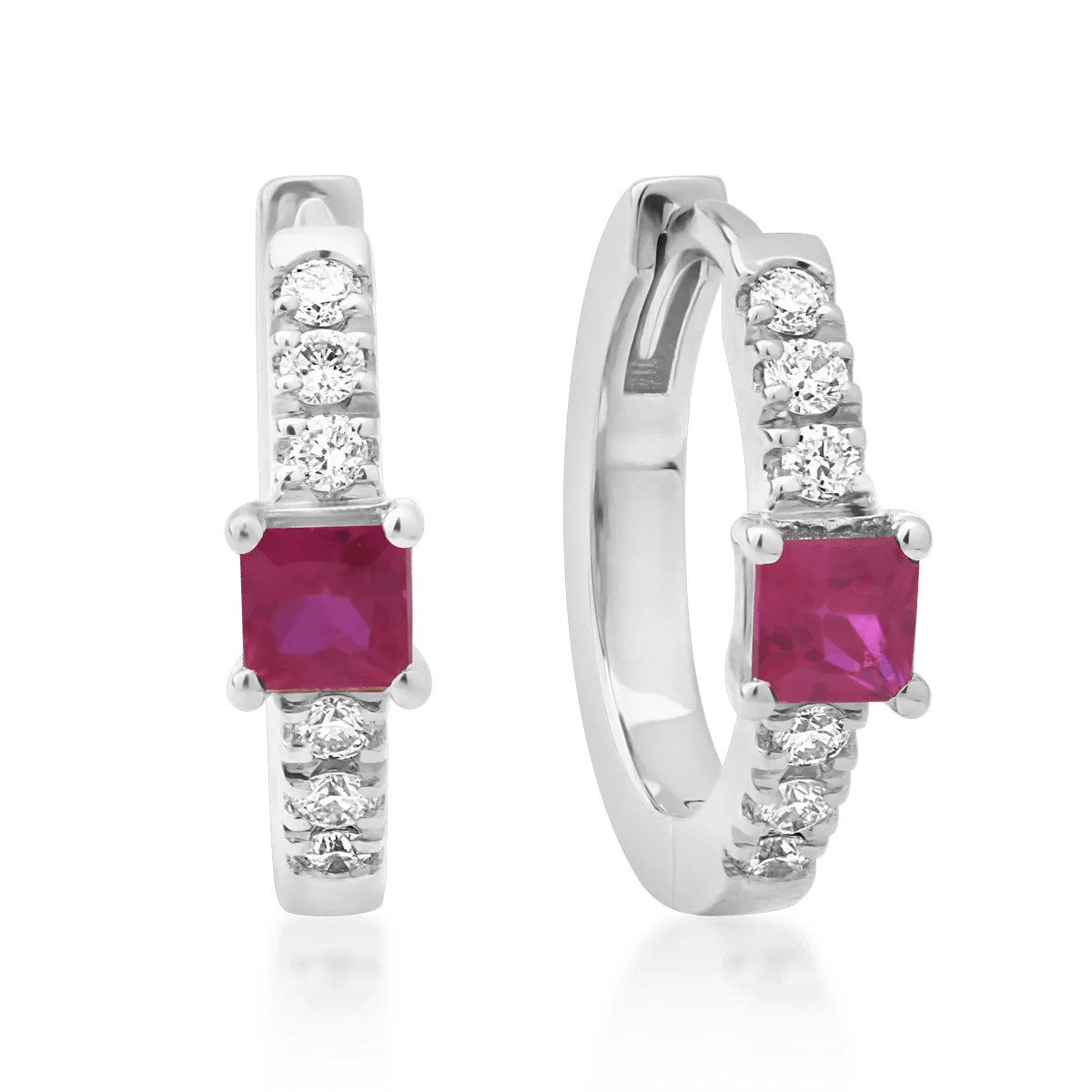 Cercei din aur alb cu rubine princess 0.14ct și diamante 0.06ct Cercei din aur alb cu rubine princess 0.14ct și diamante 0.06ct