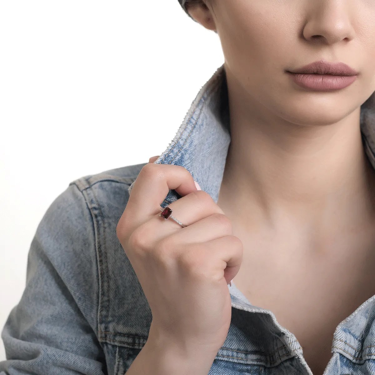 Inel din aur alb elegant Inel din aur alb elegant