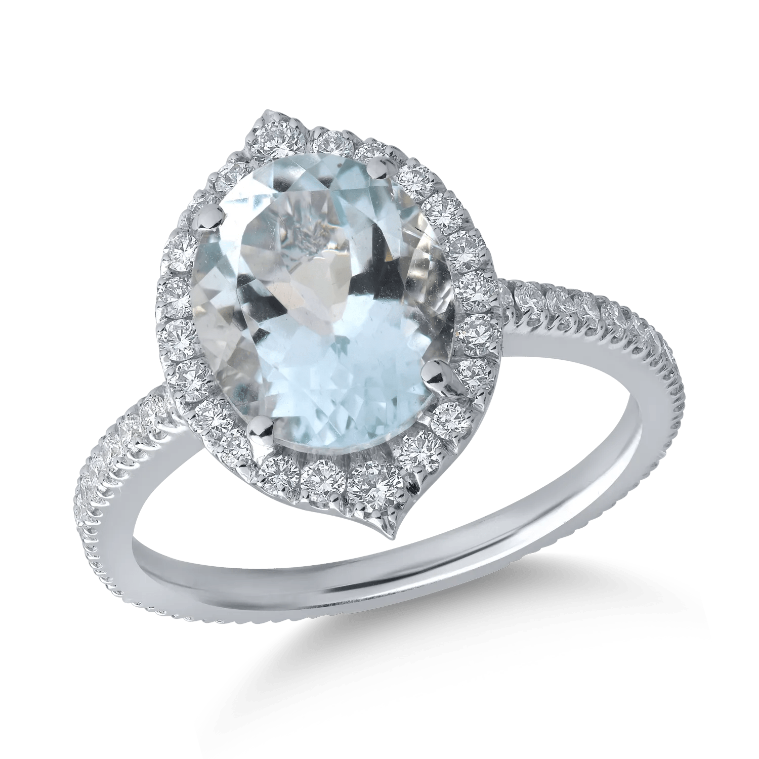 Inel aur alb cu acvamarin oval de 2.5ct şi diamante de 0.5ct Inel aur alb cu acvamarin oval de 2.5ct şi diamante de 0.5ct