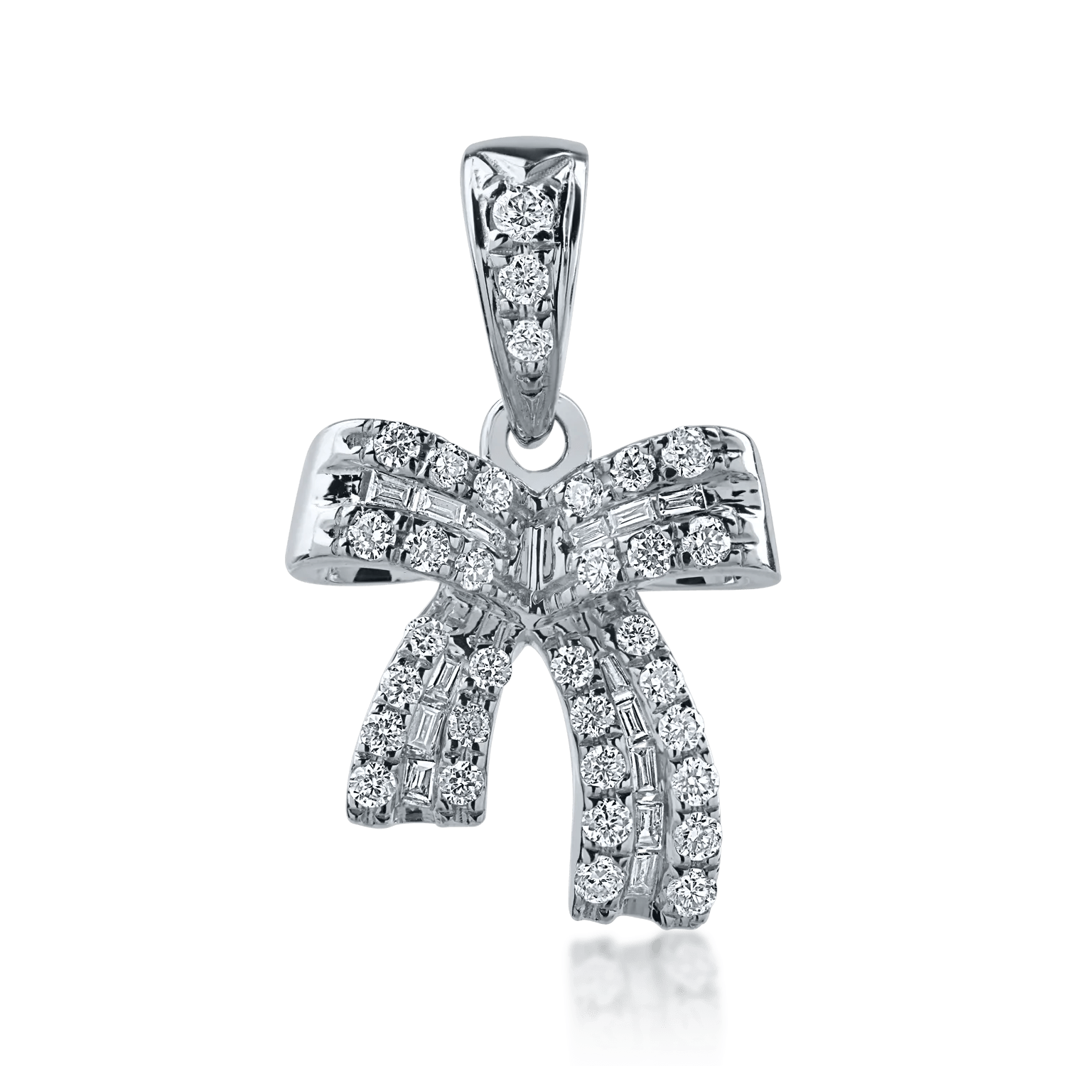 Pandantiv fundiță din aur alb cu diamante baguette și rotunde de 0.19ct Pandantiv fundiță din aur alb cu diamante baguette și rotunde de 0.19ct