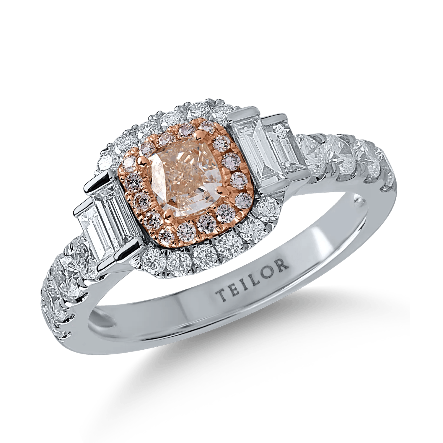 Inel din aur alb cu diamante transparente baguette și rotunde de 1.03ct și diamante roz cushion și rotunde de 0.6ct – Teilor Inel din aur alb cu diamante transparente baguette și rotunde de 1.03ct și diamante roz cushion și rotunde de 0.6ct – Teilor