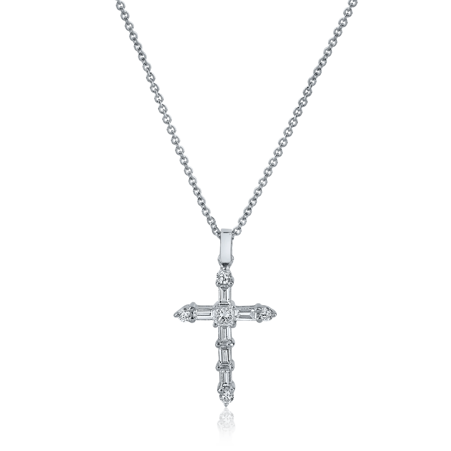 Lanț cu pandantiv cruce din aur alb cu diamante de 0.44ct Lanț cu pandantiv cruce din aur alb cu diamante de 0.44ct