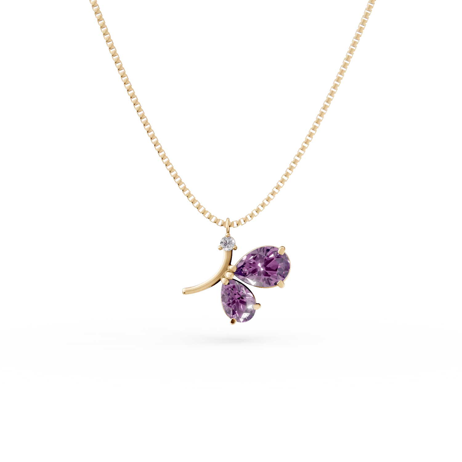 Lanț cu pandantiv fluture din aur galben cu ametiste 0.85ct și zirconia Lanț cu pandantiv fluture din aur galben cu ametiste 0.85ct și zirconia