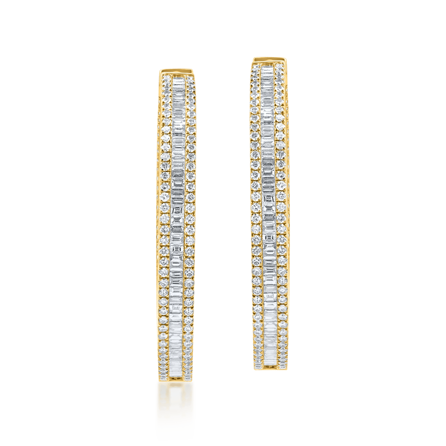 Cercei creole din aur galben cu diamante baguette și round de 3.8ct – Teilor Cercei creole din aur galben cu diamante baguette și round de 3.8ct – Teilor