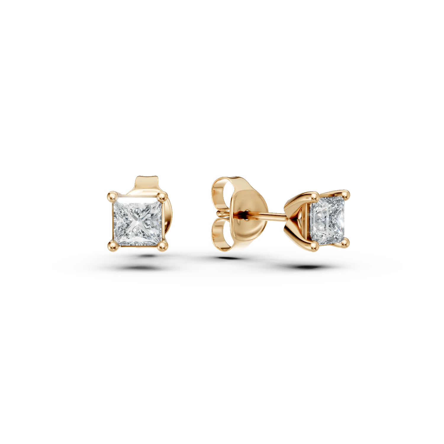Cercei stud din aur galben cu diamante princess de 0.4ct Cercei stud din aur galben cu diamante princess de 0.4ct