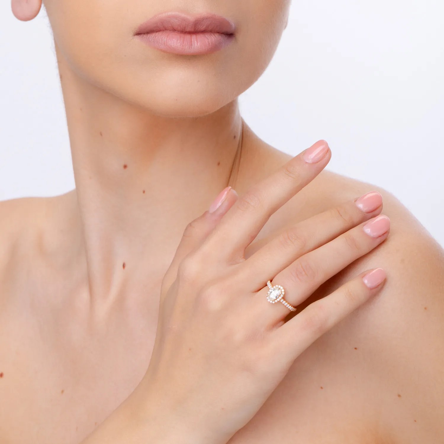 Inel de logodnă din aur roz cu diamante – Teilor Inel de logodnă din aur roz cu diamante – Teilor