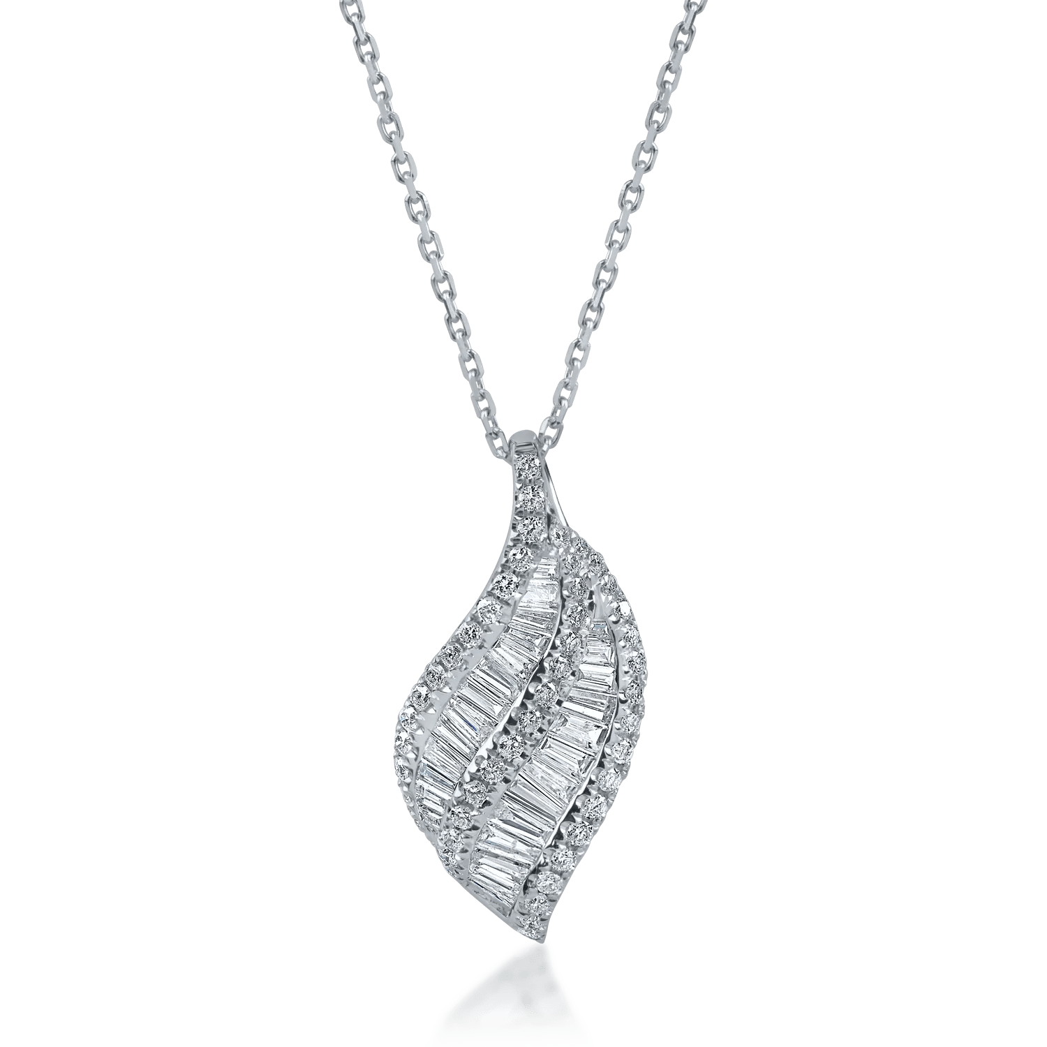 Lanț cu pandantiv din aur alb și diamante de 0.85ct Lanț cu pandantiv din aur alb și diamante de 0.85ct