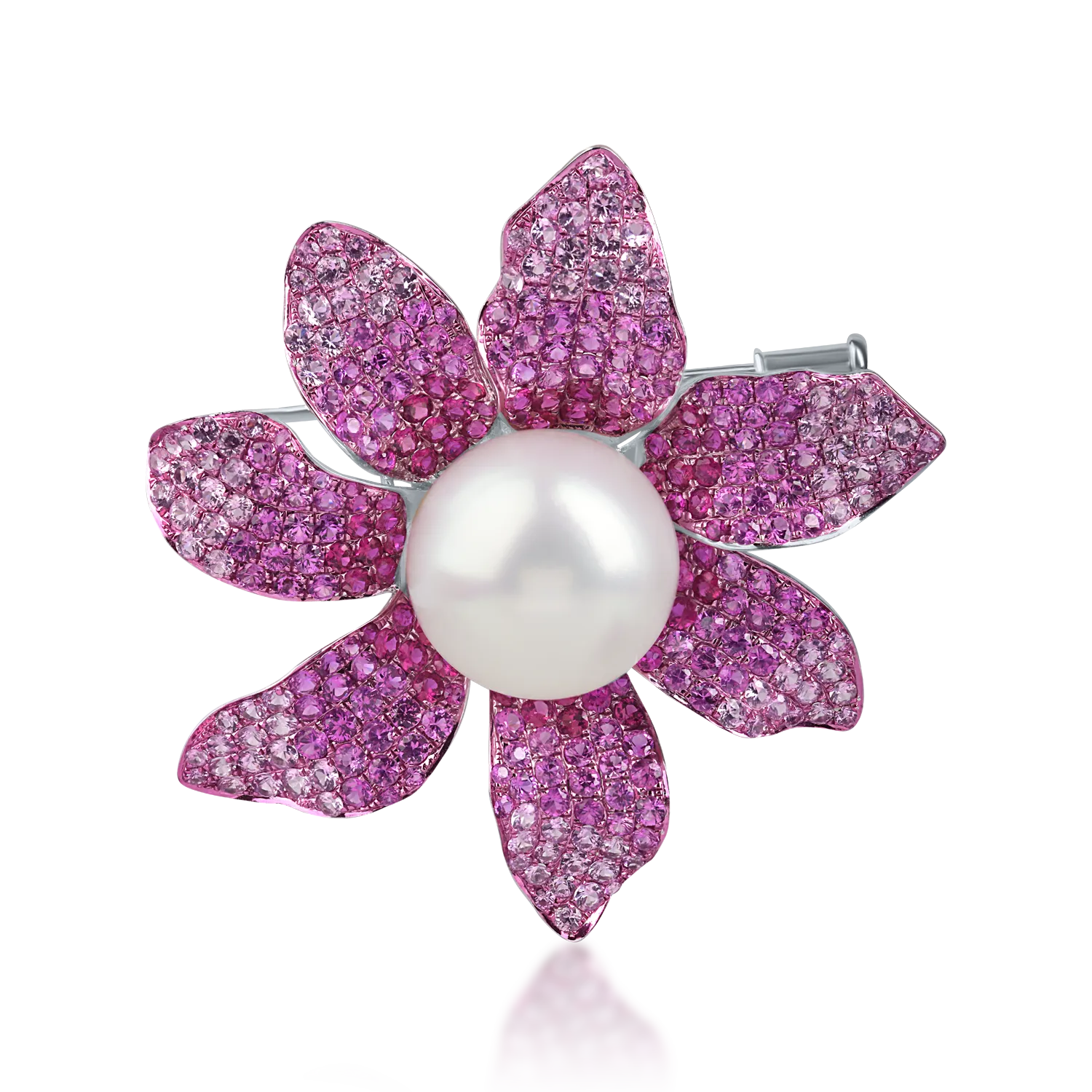 Brosă floare din aur alb cu perla de cultură, rubine de 5.1ct și safire roz de 2.29ct – Teilor Brosă floare din aur alb cu perla de cultură, rubine de 5.1ct și safire roz de 2.29ct – Teilor