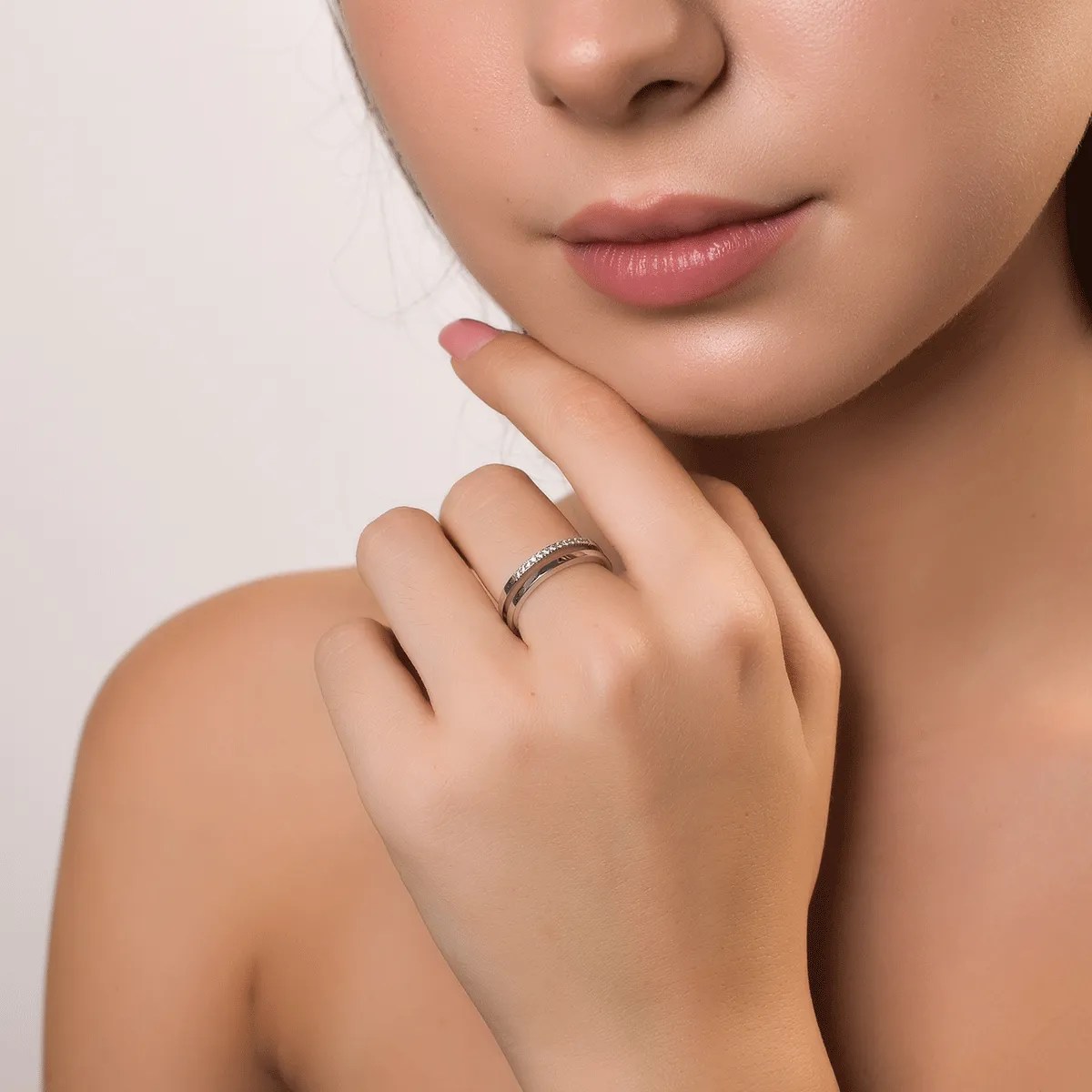 Inel din aur alb elegant Inel din aur alb elegant