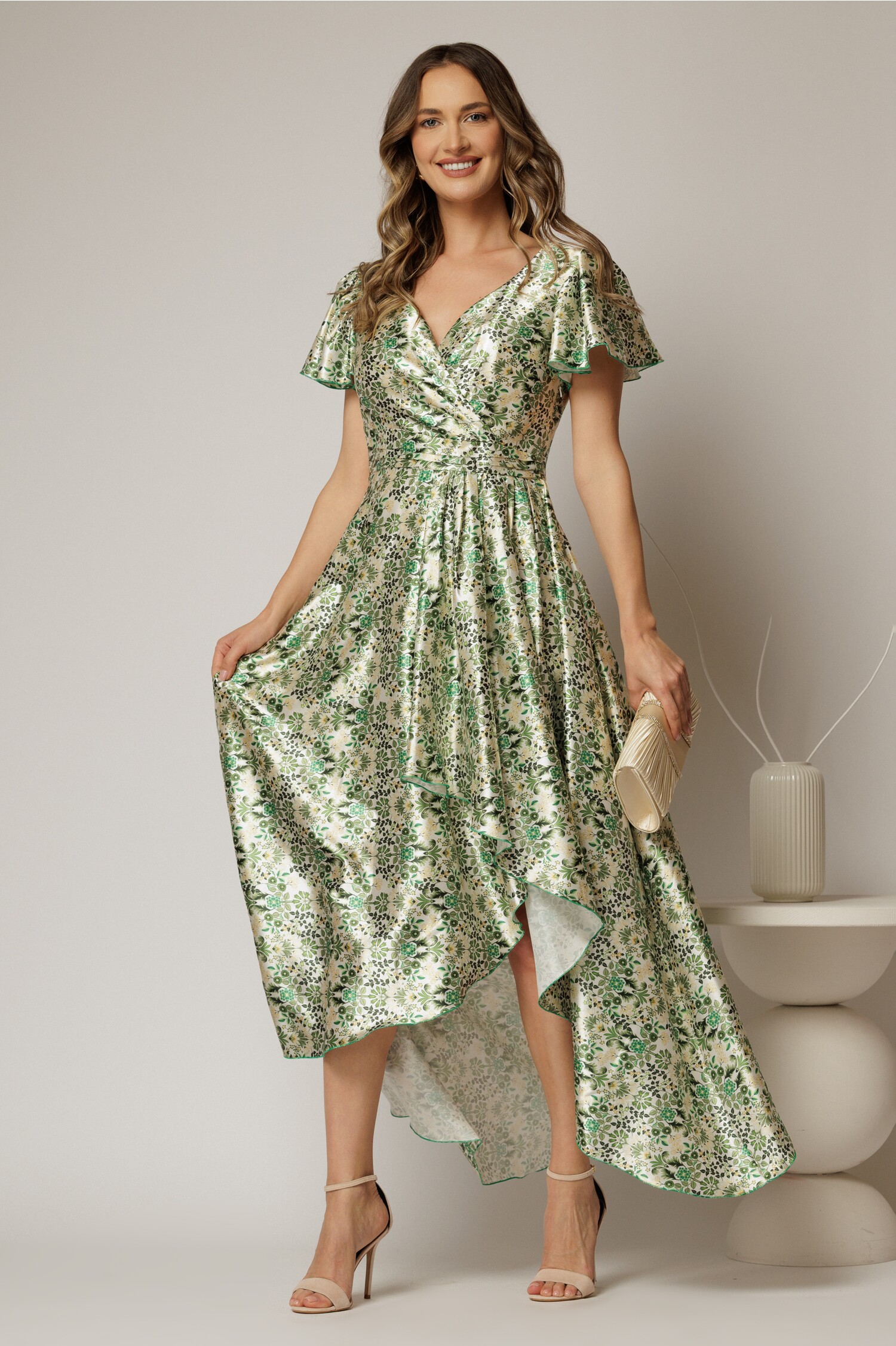 Rochie midi asimetrică din satin cu imprimeuri verzi și decolteu petrecut – DY Fashion Rochie midi asimetrică din satin cu imprimeuri verzi și decolteu petrecut – DY Fashion