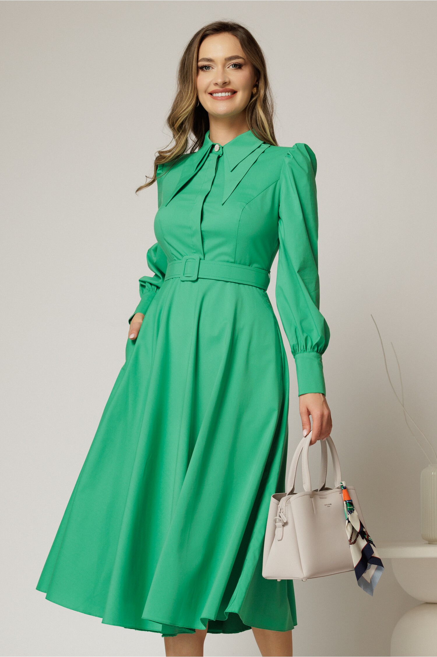 Rochie DY fashion verde din poplin cu guler dublu și curea în talie Rochie DY fashion verde din poplin cu guler dublu și curea în talie