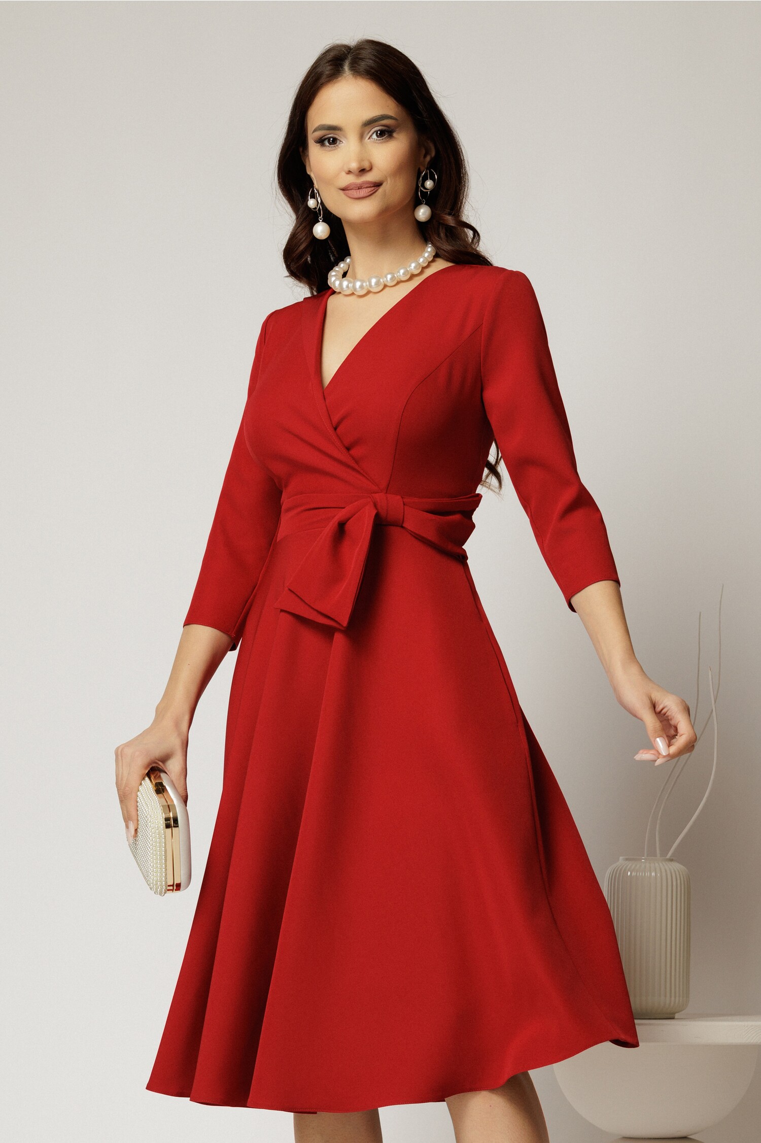 Rochie bordo dy fashion cu decolteu petrecut și fundă maxi Rochie bordo dy fashion cu decolteu petrecut și fundă maxi