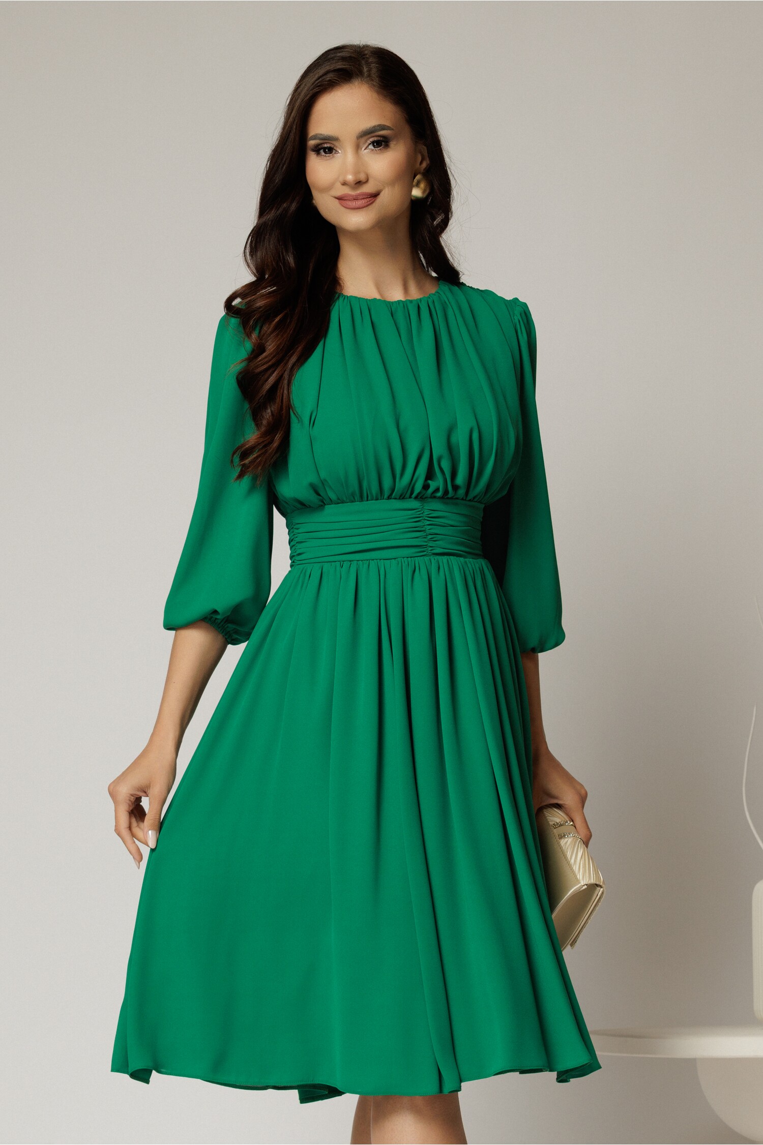 Rochie DY fashion din voal verde cu pliuri Rochie DY fashion din voal verde cu pliuri