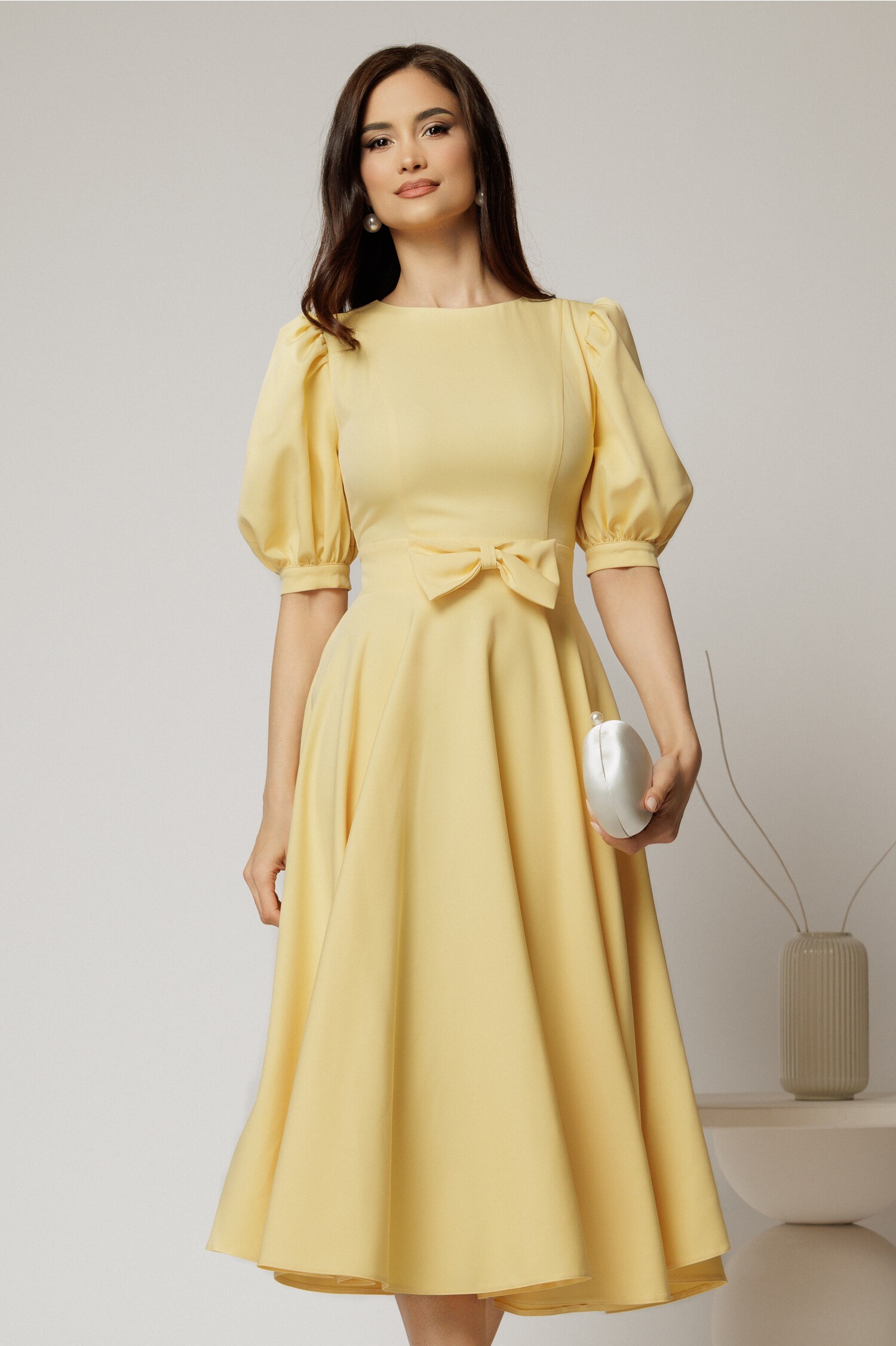Rochie galbenă DY fashion din stofă cu funda în talie Rochie galbenă DY fashion din stofă cu funda în talie