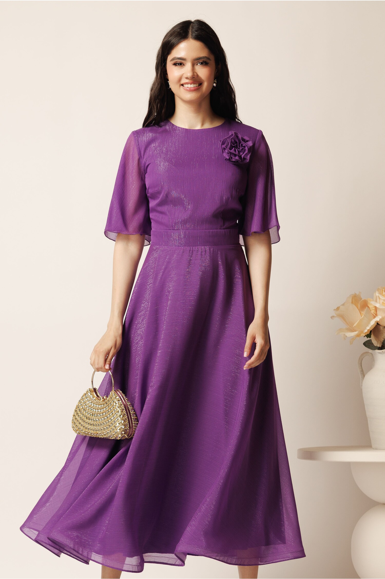 Rochie lungă DY fashion mov din voal, cu fir lurex și accesoriu la bust Rochie lungă DY fashion mov din voal, cu fir lurex și accesoriu la bust