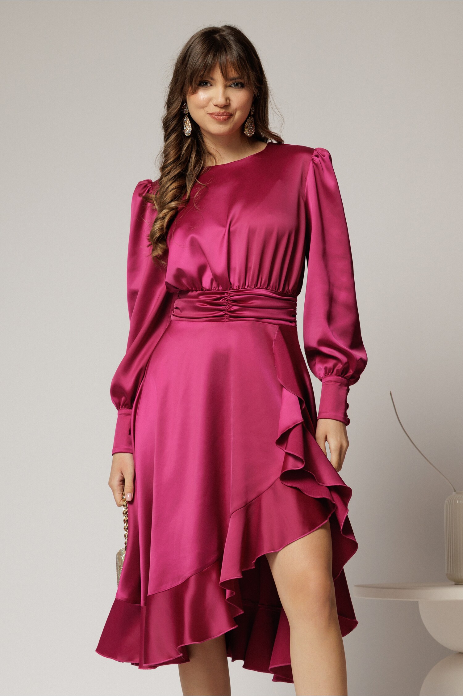 Rochie asimetrică DY fashion magenta din satin plin Rochie asimetrică DY fashion magenta din satin plin