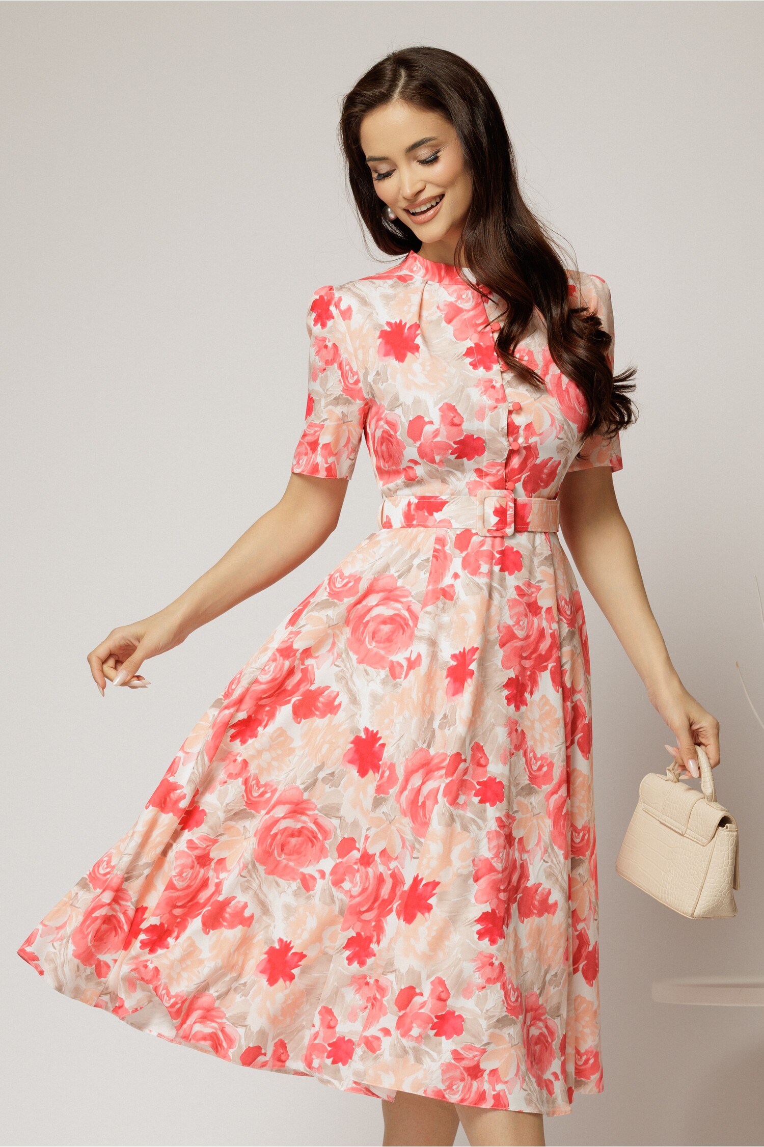 Rochie midi bej cu imprimeu corai în clos DY fashion Rochie midi bej cu imprimeu corai în clos DY fashion