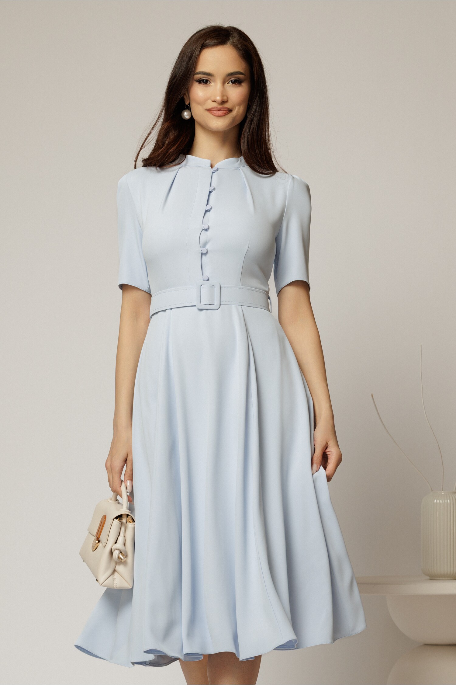 Rochie midi DY fashion bleu în clos din triplu voal cu nasturi la bust și curea în talie Rochie midi DY fashion bleu în clos din triplu voal cu nasturi la bust și curea în talie