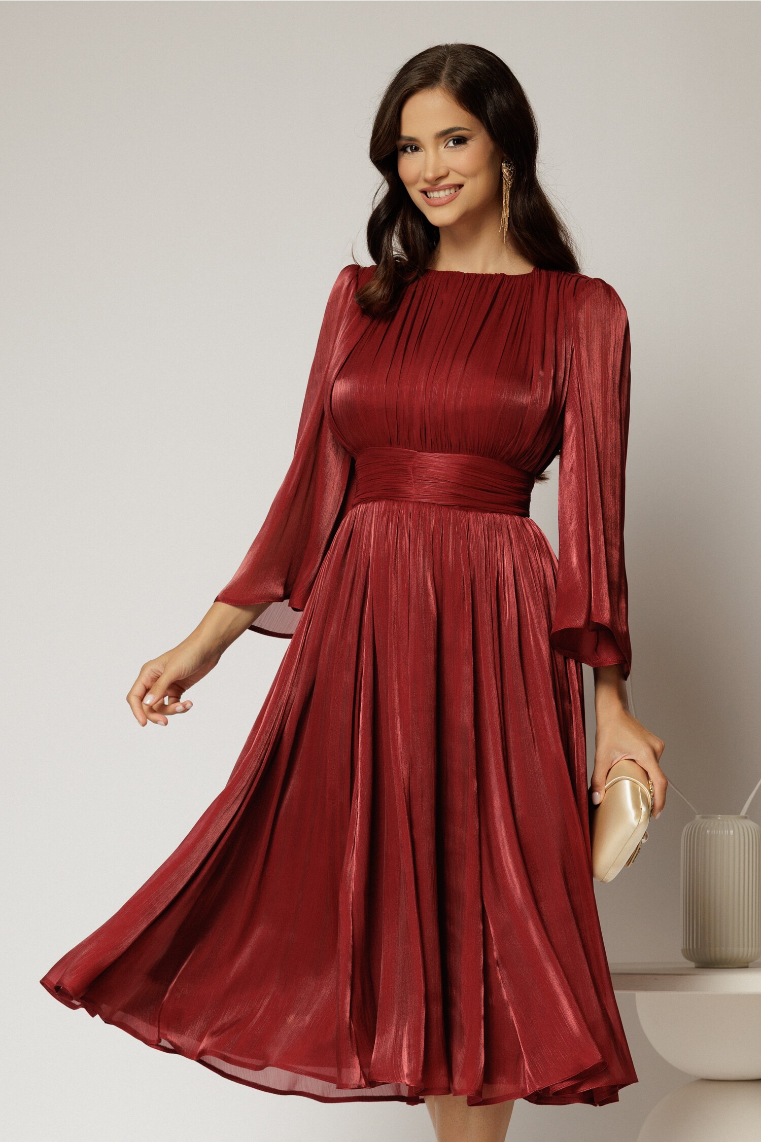 Rochie midi bordo din voal peliculizat cu mâneci ample – DY Fashion Rochie midi bordo din voal peliculizat cu mâneci ample – DY Fashion