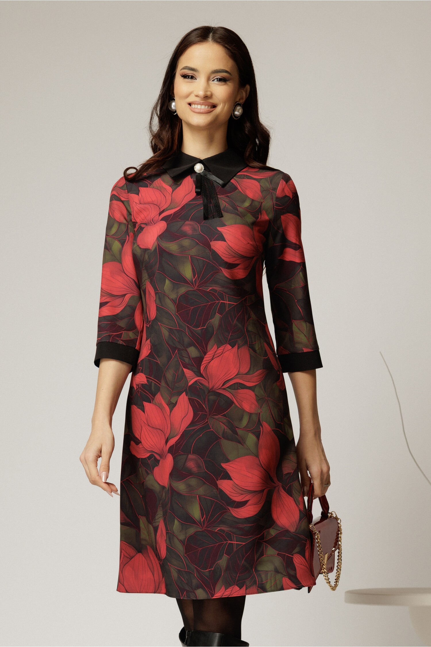 Rochie DY fashion midi cu imprimeu negru și roșu, guler cămașă Rochie DY fashion midi cu imprimeu negru și roșu, guler cămașă