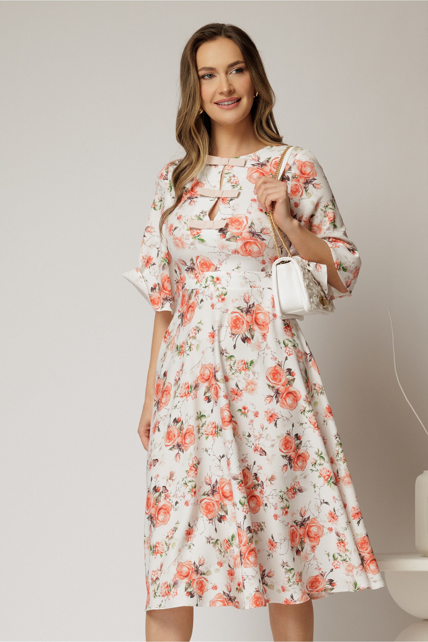 Rochie midi DY fashion cu imprimeu oranj, mâneci evazate și funde la bust Rochie midi DY fashion cu imprimeu oranj, mâneci evazate și funde la bust