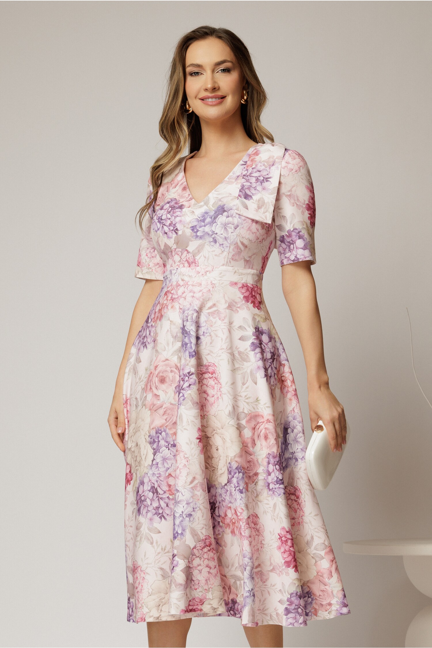 Rochie midi clos cu funda pe umăr și imprimeu lila – DY Fashion Rochie midi clos cu funda pe umăr și imprimeu lila – DY Fashion