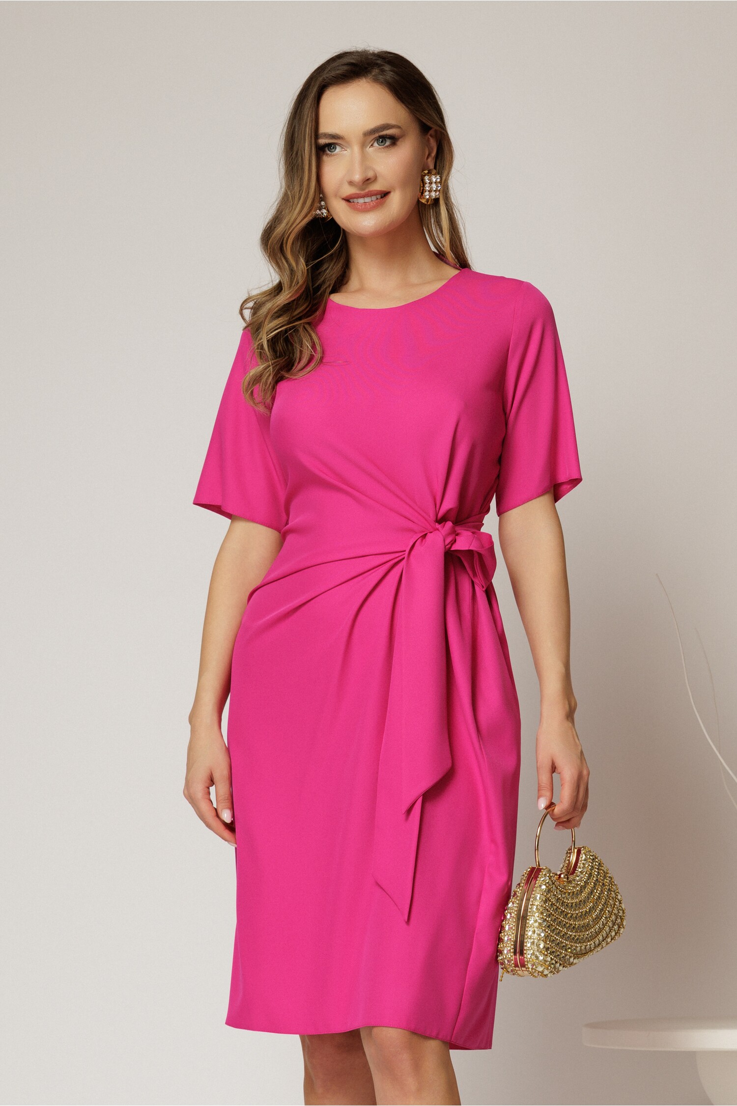 Rochie midi fucsia DY fashion cu nod în talie și manecile scurte Rochie midi fucsia DY fashion cu nod în talie și manecile scurte