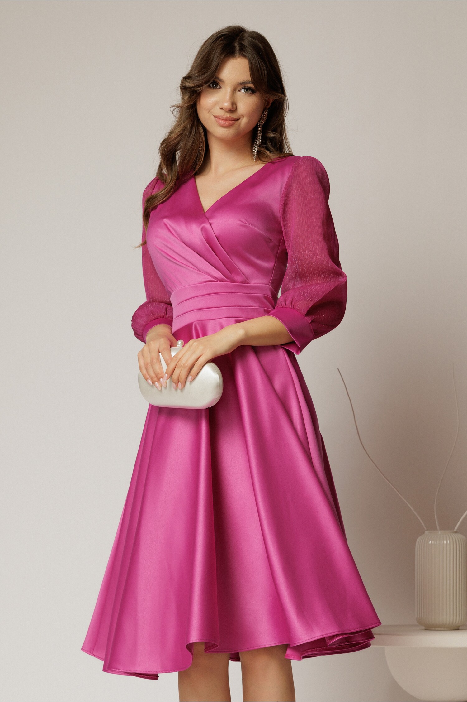 Rochie midi fucsia din tafta cu maneci din voal cu lurex – DY Fashion Rochie midi fucsia din tafta cu maneci din voal cu lurex – DY Fashion