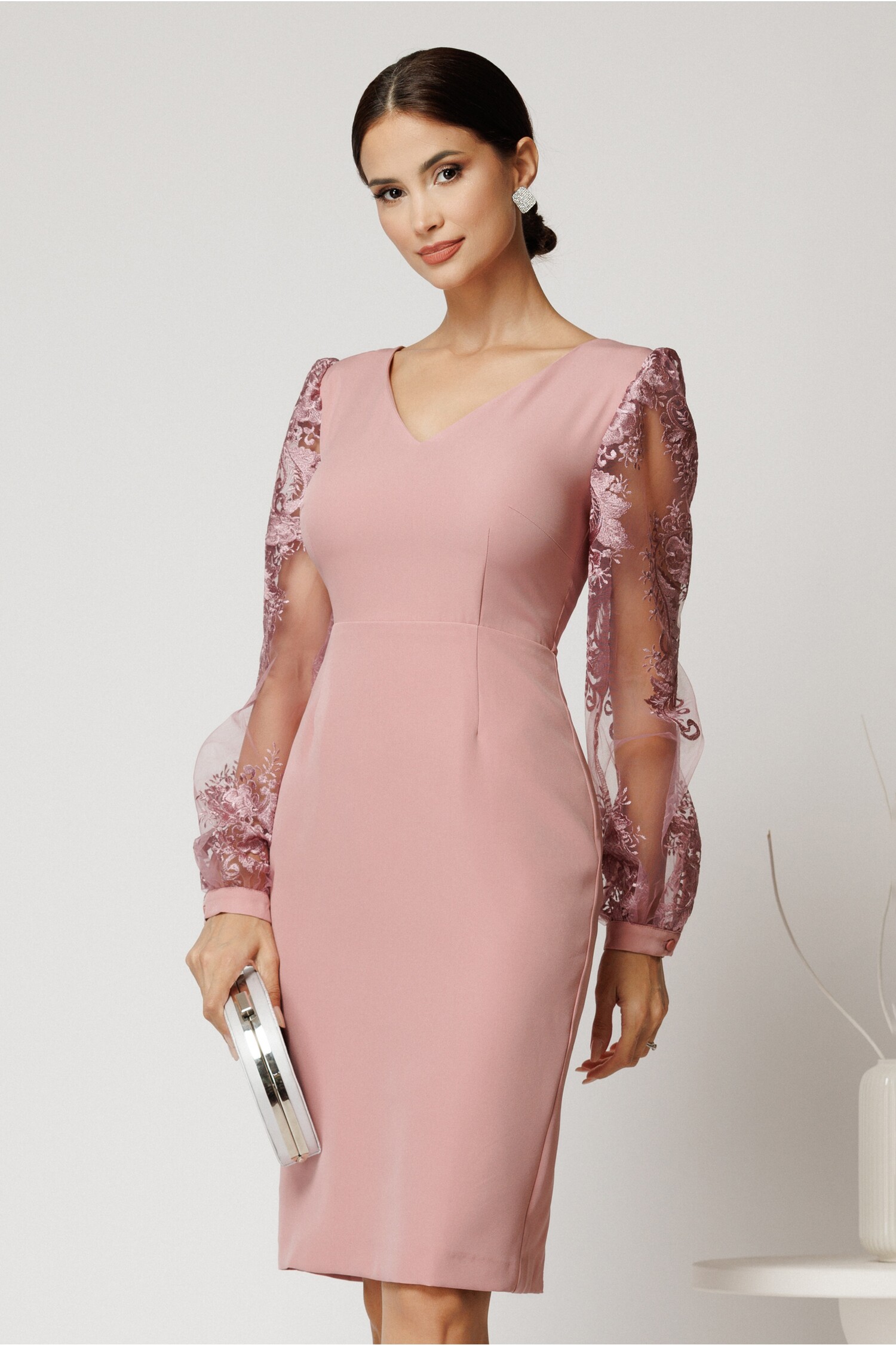 Rochie midi roz DY fashion cu mâneci din dantelă Rochie midi roz DY fashion cu mâneci din dantelă