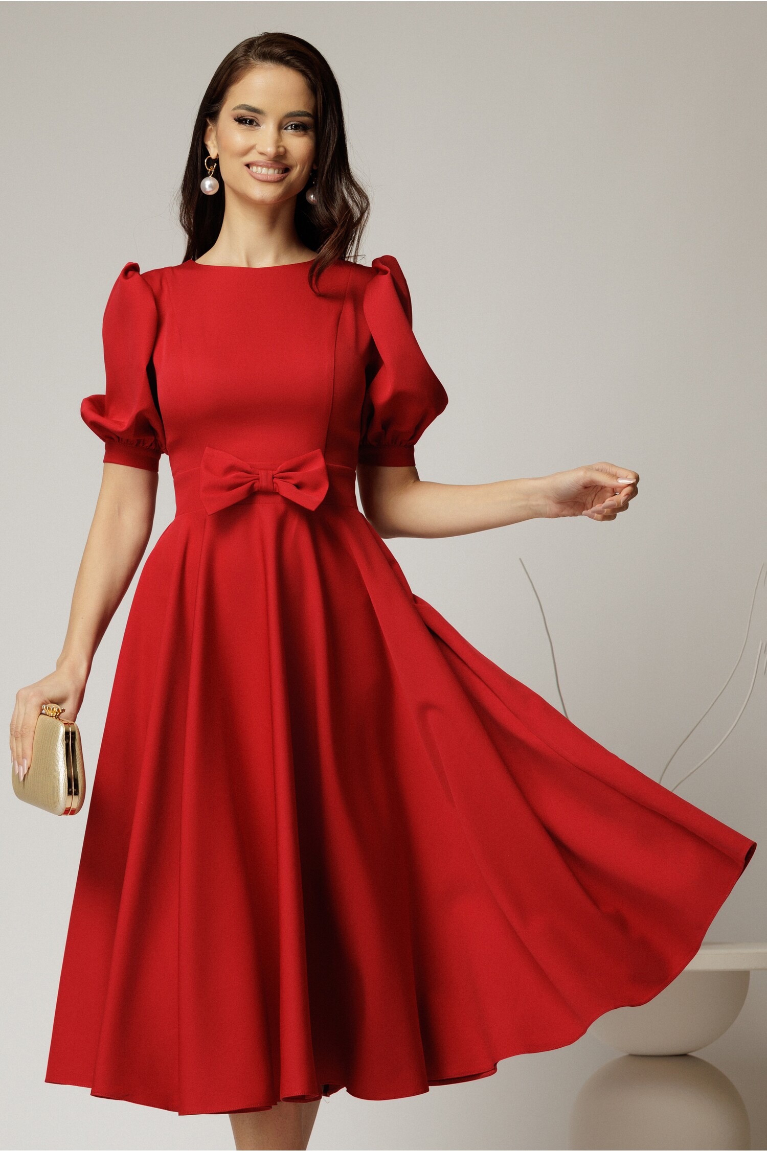 Rochie roșie din stofă în cloș cu fundă la talie – DY fashion Rochie roșie din stofă în cloș cu fundă la talie – DY fashion