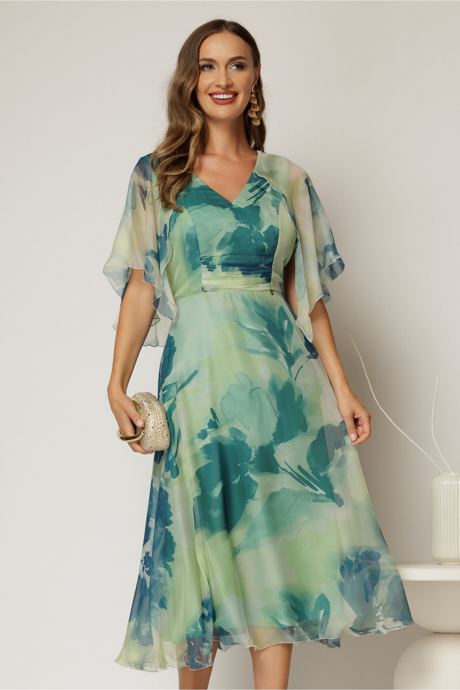 Rochie elegantă din voal verde cu imprimeu turcoaz și decolteu în v – DY Fashion Rochie elegantă din voal verde cu imprimeu turcoaz și decolteu în v – DY Fashion