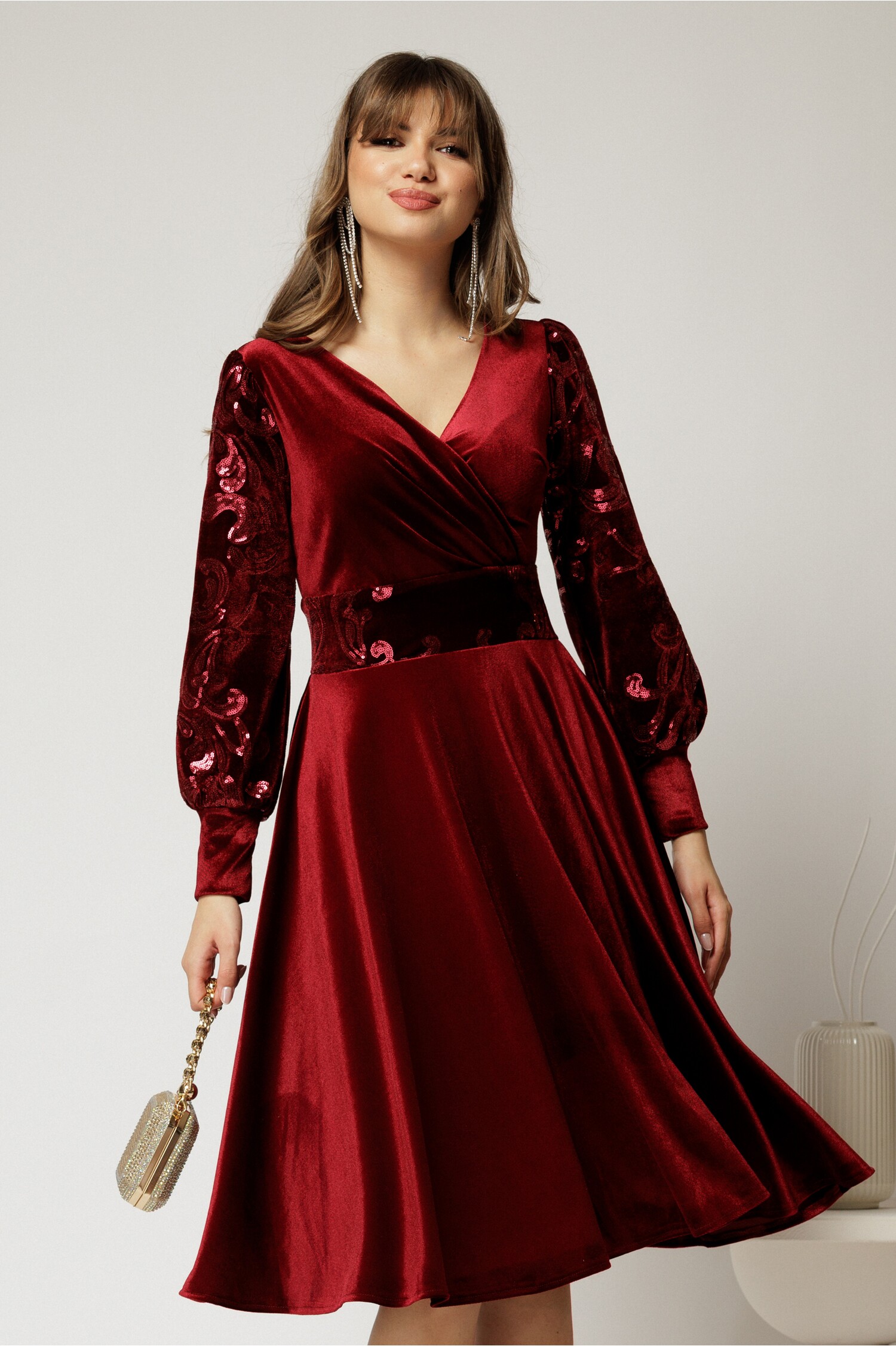 Rochie elif din catifea bordo cu paiete Rochie elif din catifea bordo cu paiete