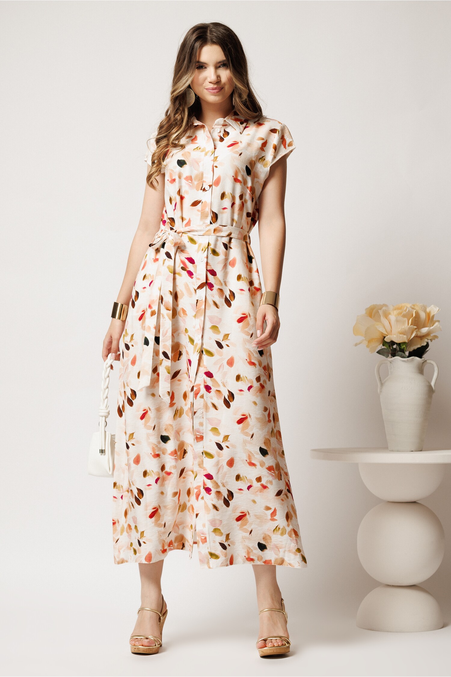 Rochie lungă ivory cu frunze maro, din in, cu cordon Rochie lungă ivory cu frunze maro, din in, cu cordon