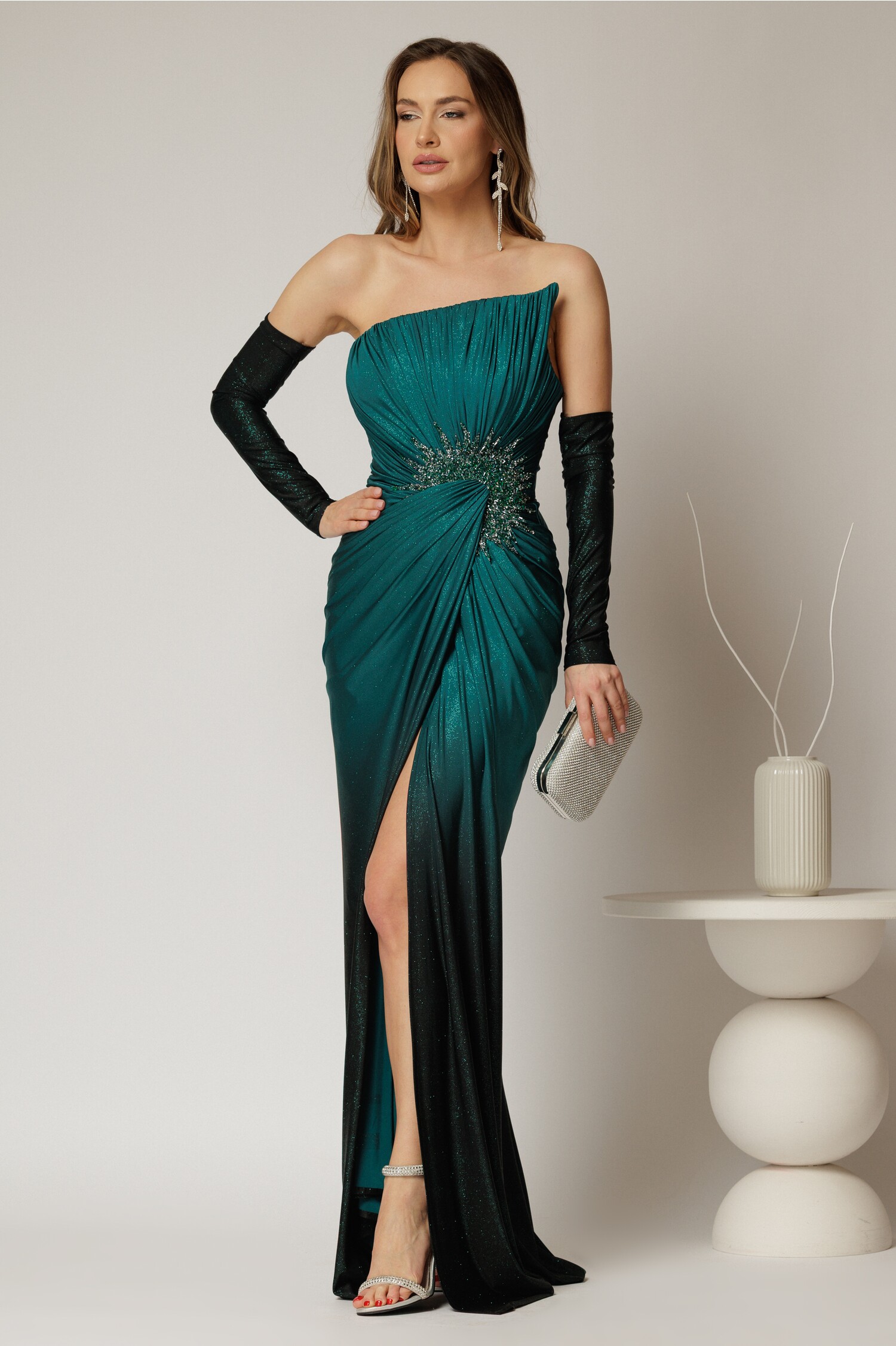 Rochie lungă de seară verde în degrade din lycra Rochie lungă de seară verde în degrade din lycra