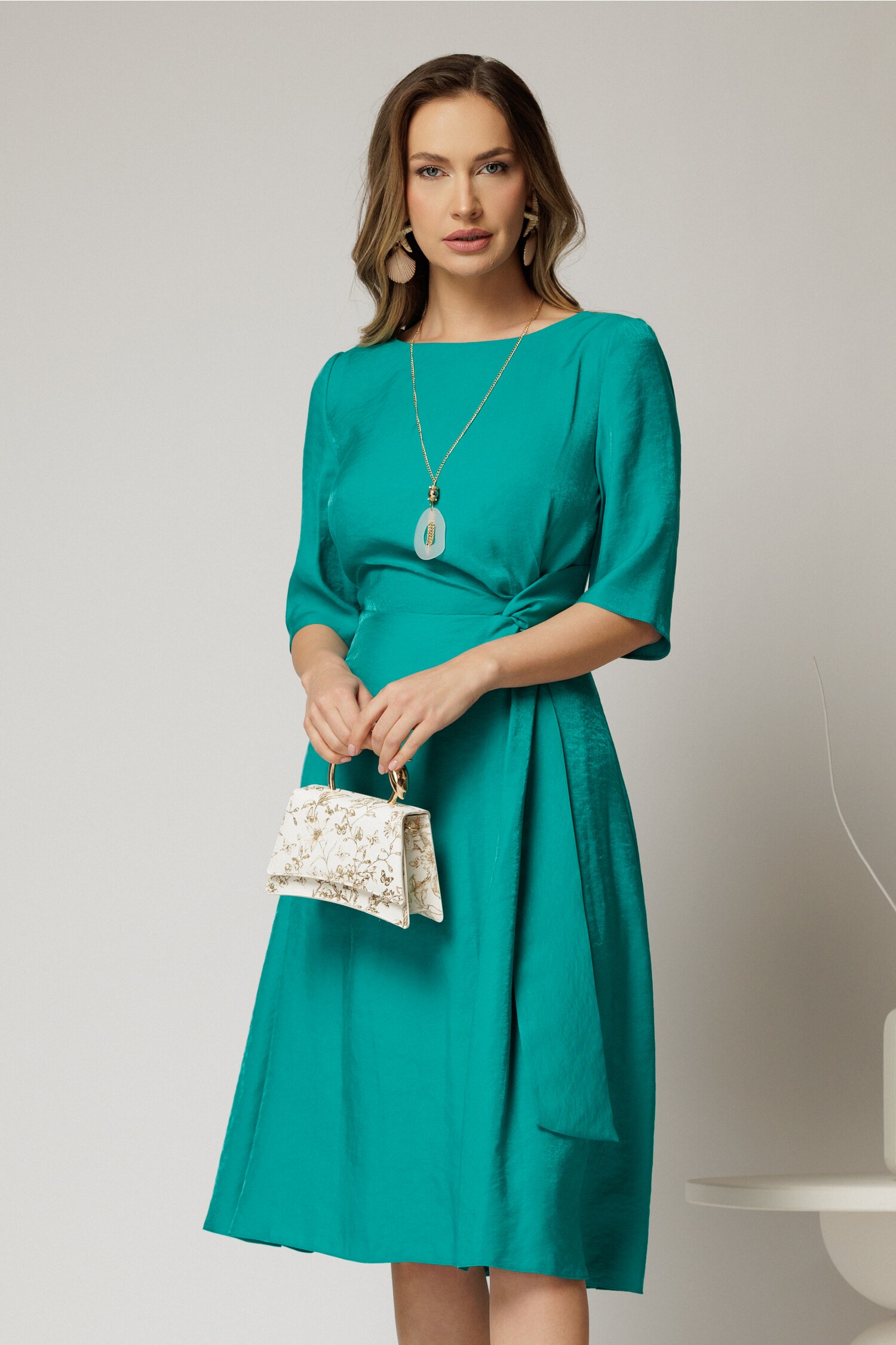 Rochie midi verde turcoaz cu nod pe talie Rochie midi verde turcoaz cu nod pe talie