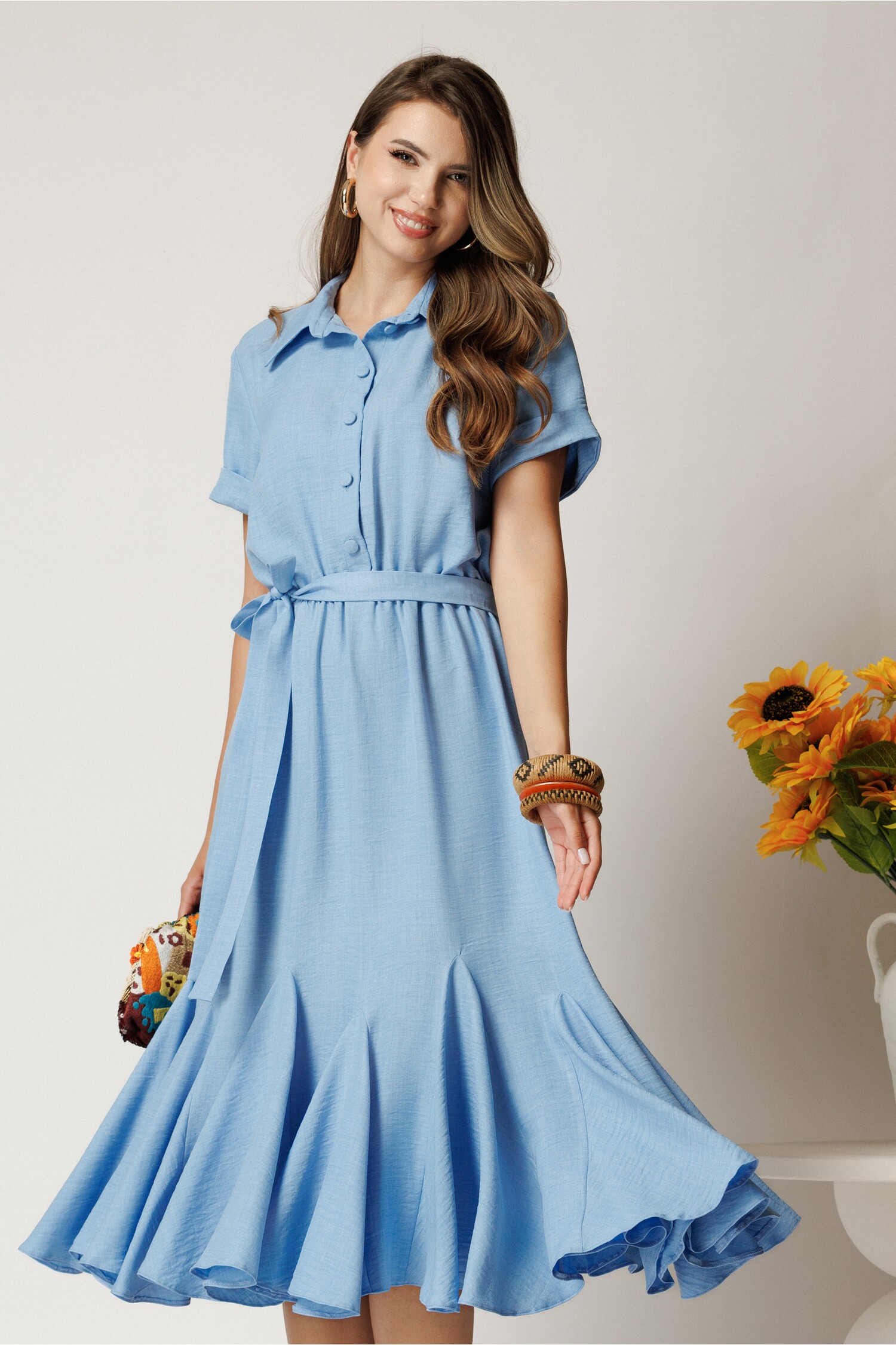 Rochie midi bleu cu cordon și nasturi din viscoză Rochie midi bleu cu cordon și nasturi din viscoză