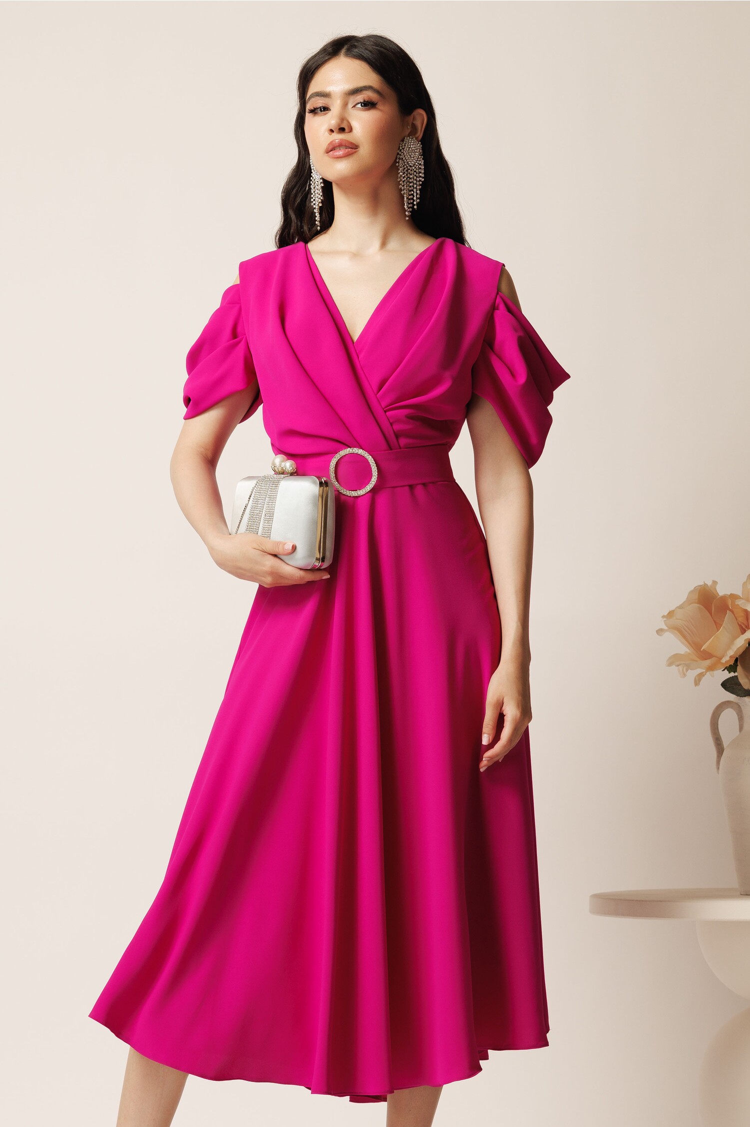 Rochie midi magenta din voal cu decupaje și cordon în talie – LaDonna Rochie midi magenta din voal cu decupaje și cordon în talie – LaDonna